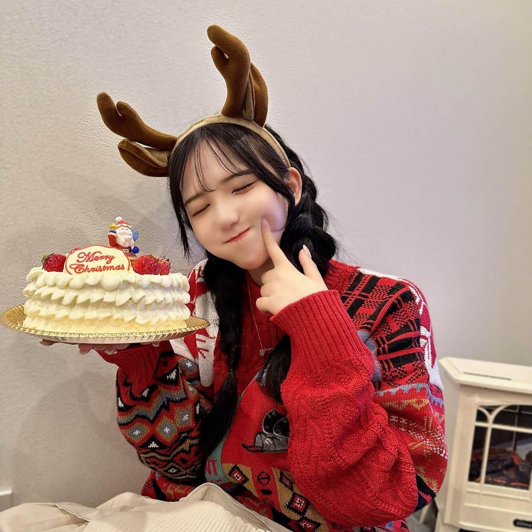 のインスタグラム：「ホームパーティした🥂♡ 友達にはセントくんって言われました🥲」