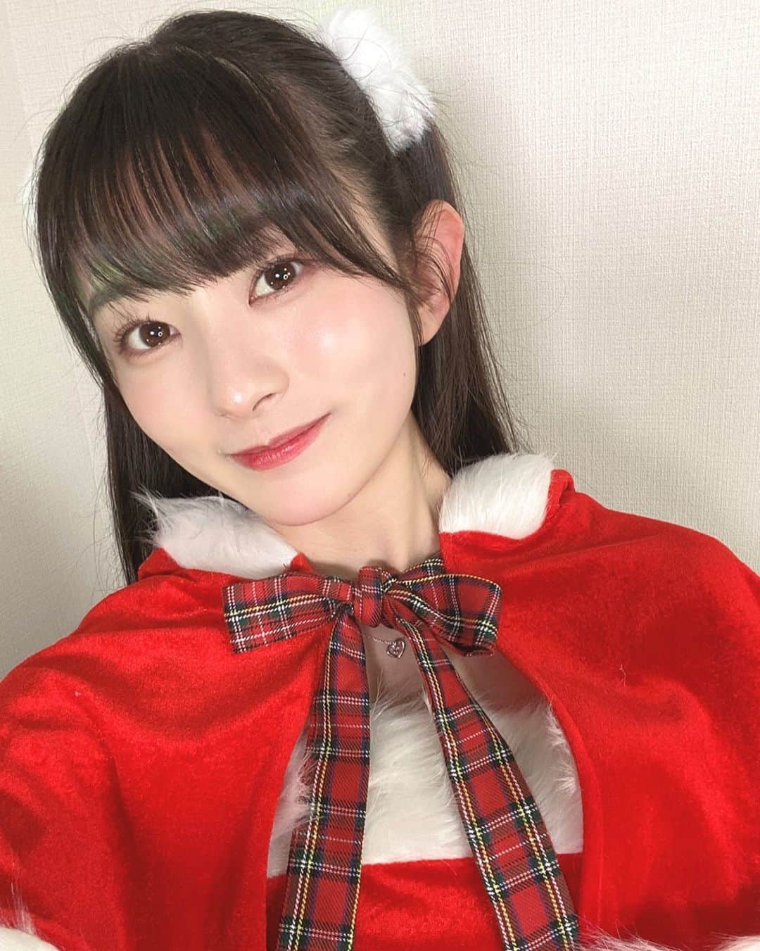 のインスタグラム：「.  1日遅刻しました...瀬田サンタです🎅🏻💭  #瀬田さくら #ばってん少女隊 #アイドル#idol#クリスマス#Xmas #九州#福岡#kyushu#fukuoka  .」