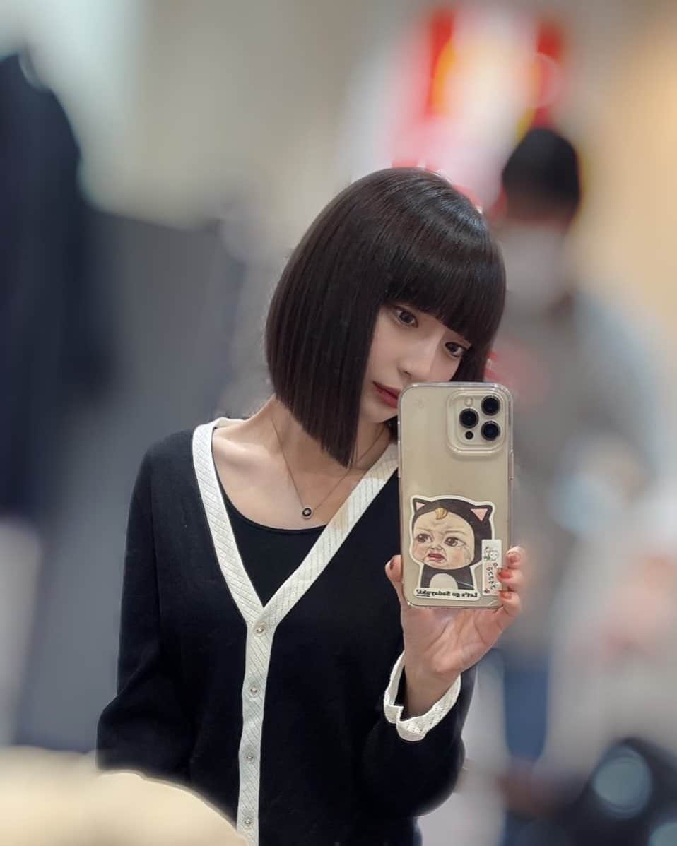 荻野由佳のインスタグラム：「髪の毛とおさらばしました！！👋✂️」