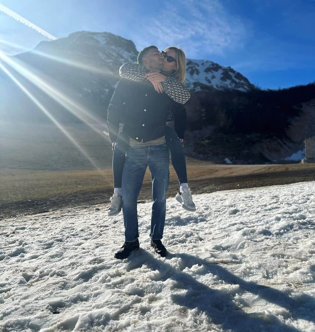 ダニロ・カタルディのインスタグラム：「Boxing Day with my love❤️」