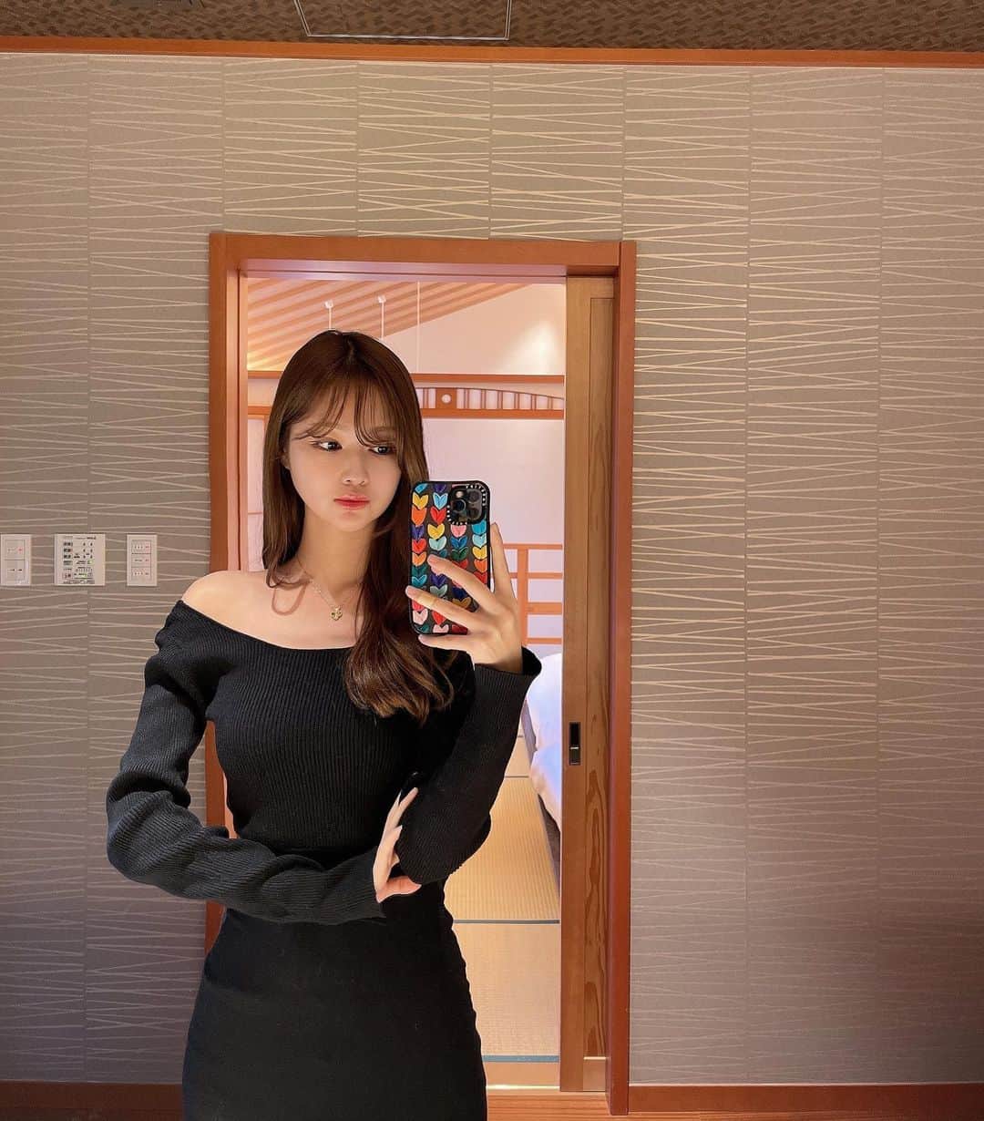 知本真以子のインスタグラム：「年末」