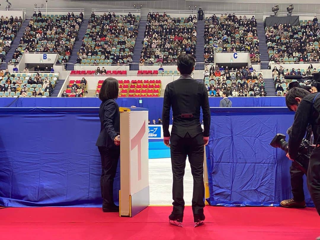 友野一希さんのインスタグラム写真 - (友野一希Instagram)「. 全日本選手権が終わりました。 10回目の出場 地元大阪で初めての表彰台に登ることができました！  本当に沢山の応援ありがとうございました！  世界選手権に向けてよりレベルアップしていきたいと思います！」12月27日 12時02分 - k0515ki