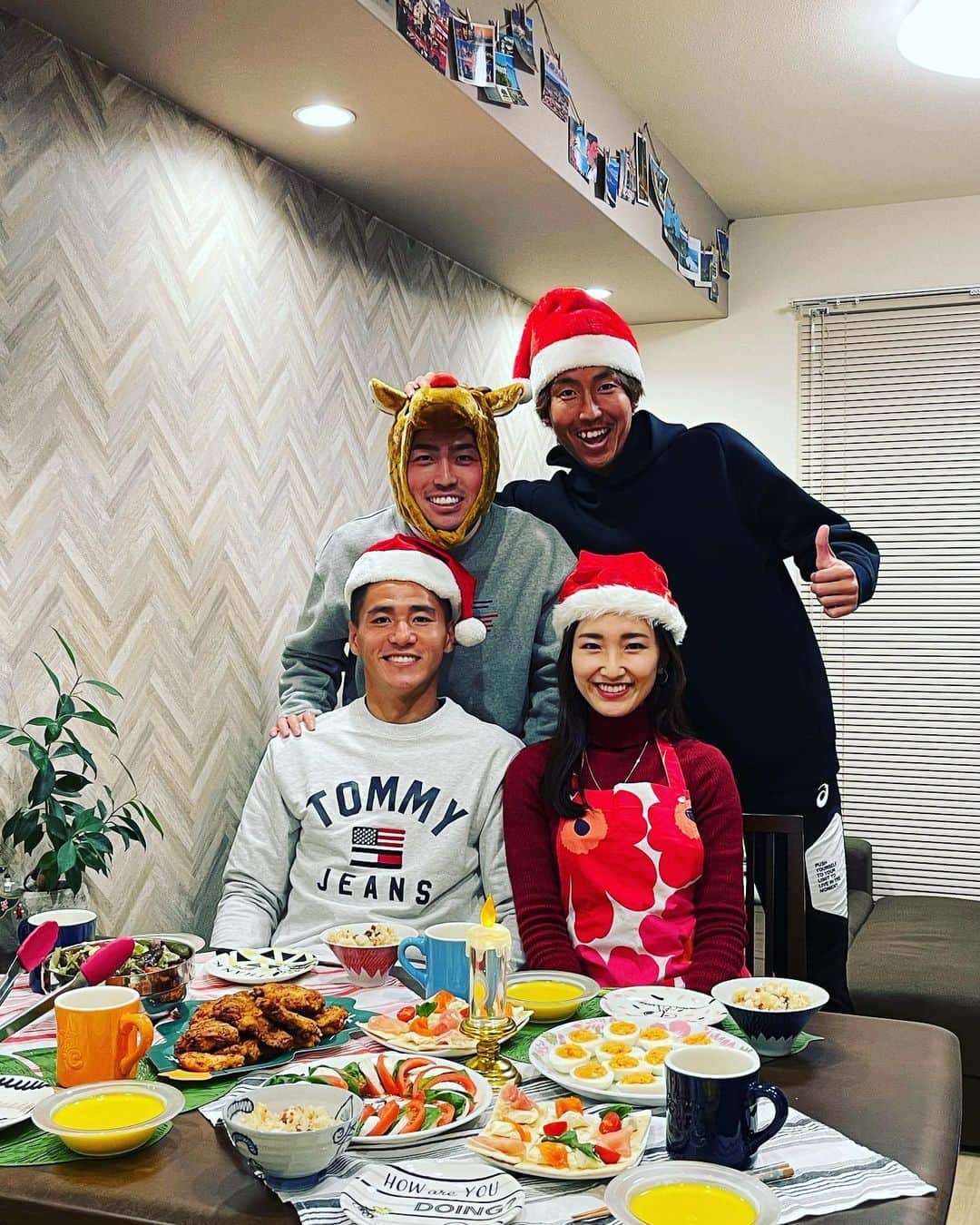 北脇健慈のインスタグラム：「Christmas party🎅🎄🍗  最高に楽しかった！  また集まろう👍  #christmas  #christmasparty  #クリスマス  #クリスマスパーティー」