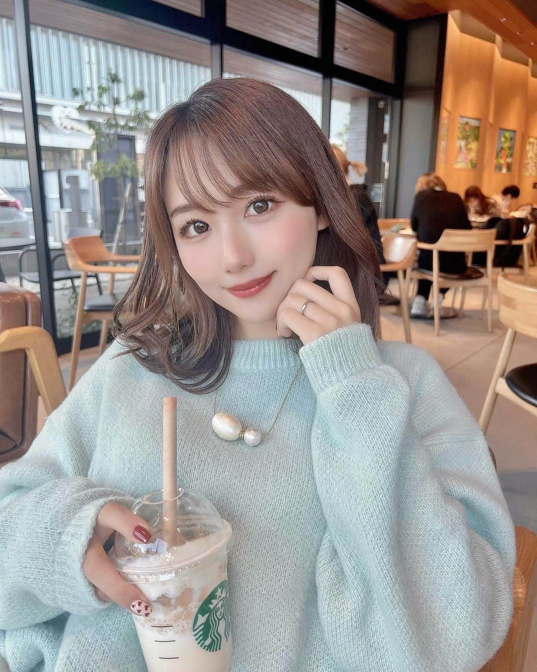 のインスタグラム：「⋆  収録日のコーデ🤍 トップスは @grl_official です❄️  アクセサリーは @nisty__co です❤︎ 可愛くてお気に入り〜！！  #ootd #fashion #instafood #instagram  #hairstyle #outfit #code #instafashion  #ファッション #撮影 #ヘアスタイル #ヘア  #コーディネート #コーデ #今日の服  #grl #グレイル」