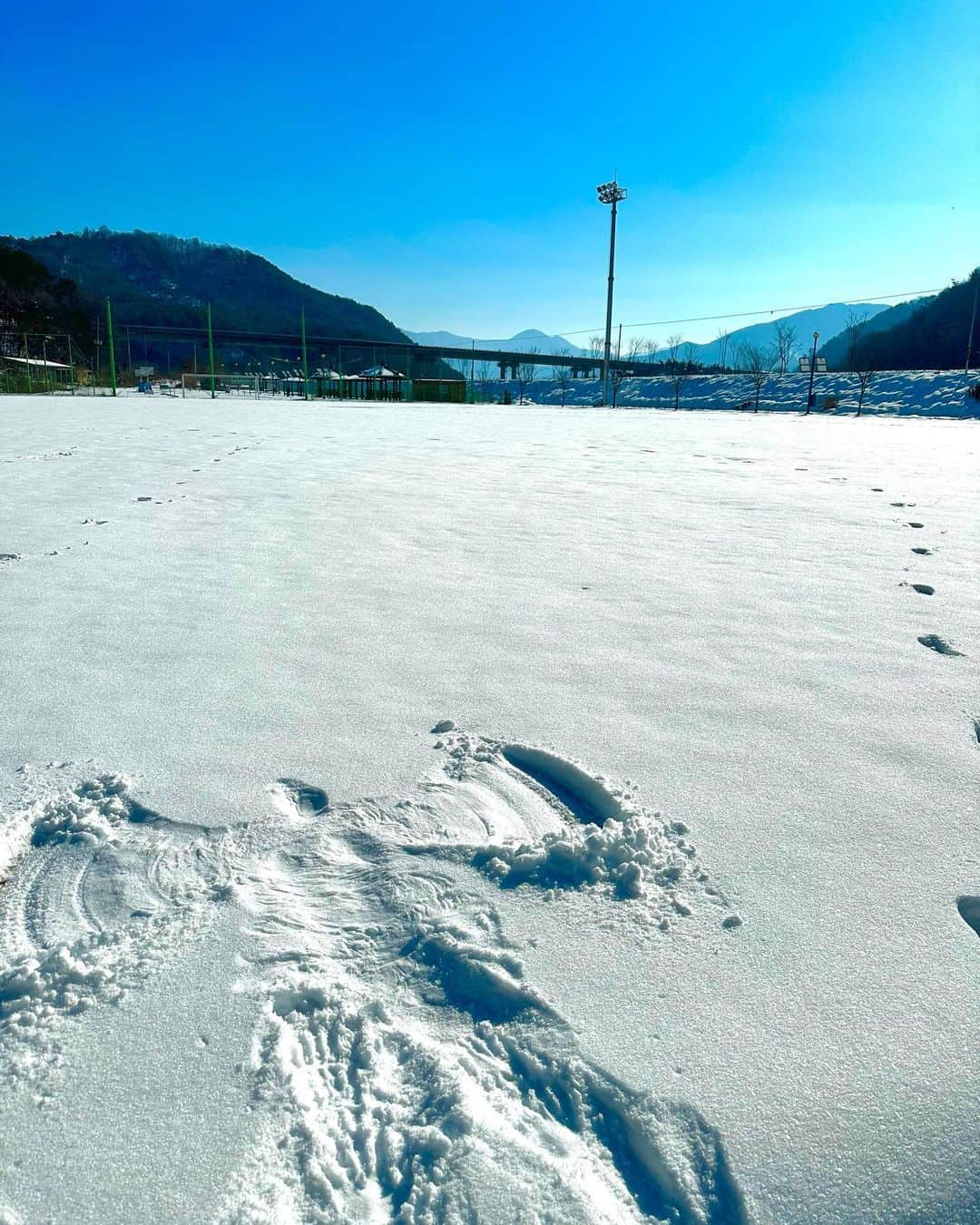 アン・ボヒョンさんのインスタグラム写真 - (アン・ボヒョンInstagram)「❄️」12月27日 13時33分 - bohyunahn