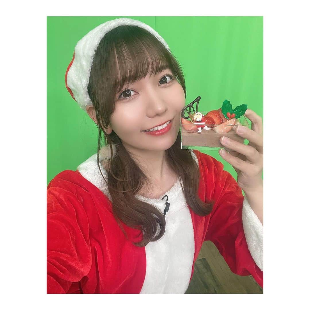 和氣あず未のインスタグラム：「家のクリスマスツリーいつ片付ける？ * * * * * * * * * 今でしょ」