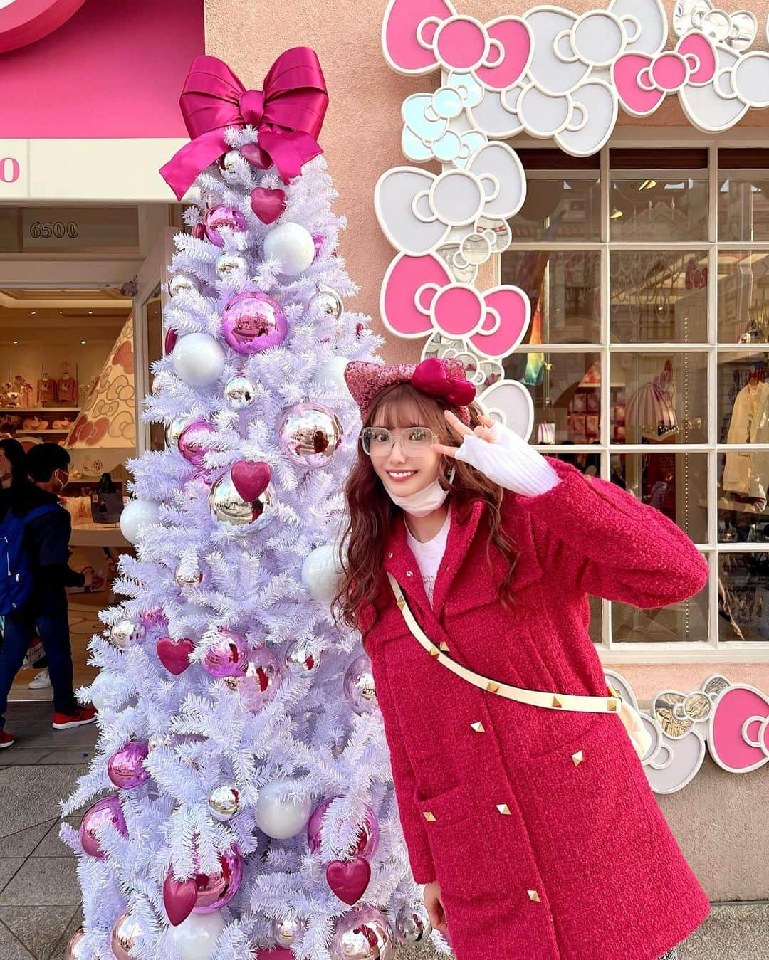 ひめかのインスタグラム：「動画の撮れ高もなく普通に楽しんだユニバ🎀 寒かった🎄❄💗 #USJ #ユニバ」