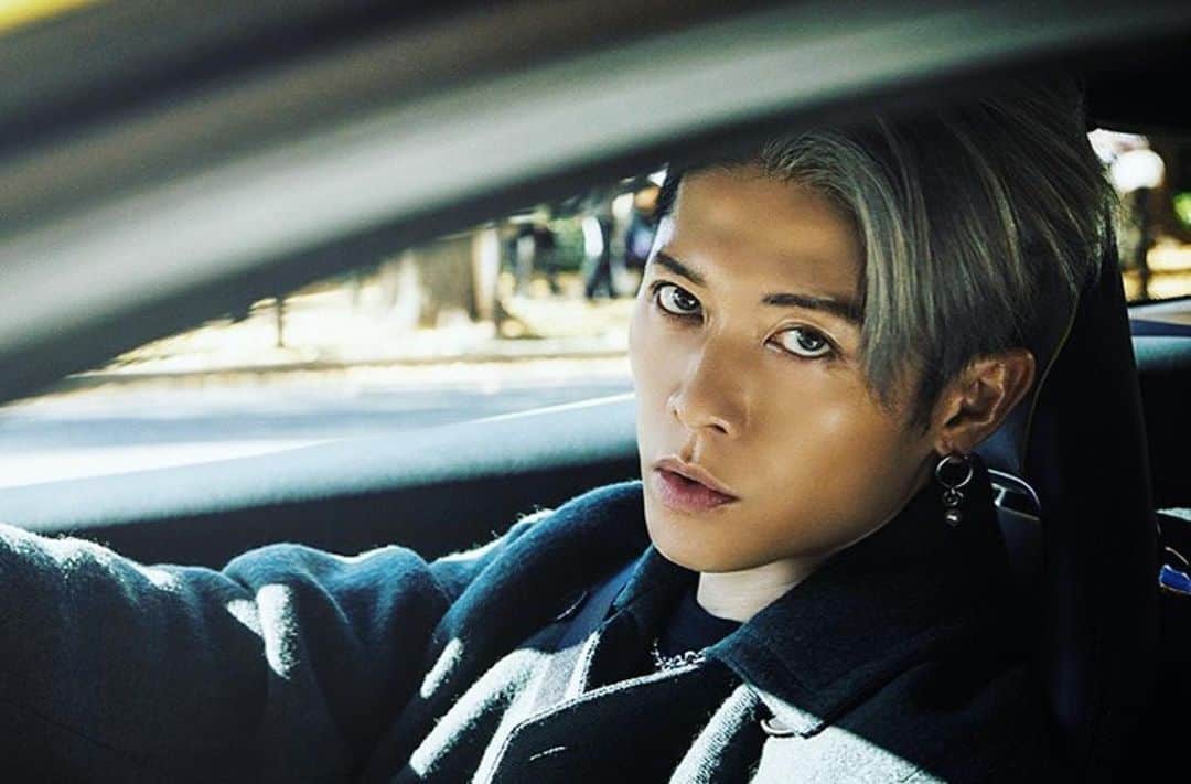 雅-MIYAVI-のインスタグラム：「Yes, I’m in love.  #Artura  #McLaren  #Repost @miyavi_press ・・・ 【Media-Web】 「マクラーレン」初のハイブリッドカー『アルトゥーラ』×ロックミュージシャン・MIYAVI🏎👀‼️  マクラーレン初となるハイブリッド・スーパーカー『Artura（アルトゥーラ）』。ひとたび走らせれば、誰もがその魅力にロックオンされるはず！  世界的ロックミュージシャンのMIYAVIさんも、そのひとり──。  ＜MIYAVIさんが語る！McLarenの魅力とは＞ 📰 https://www.leon.jp/cars/153215 @leon_magazine   #MIYAVI @miyavi_ishihara  #McLaren @mclaren @mclarenautojapan  写真: トヨダリョウ  スタイリング: 櫻井賢之 @masayukisakurai1009  ヘアメイク: 橋本孝裕 @8cid  文: 宮原友紀 編集: 近藤高史（LEON）」