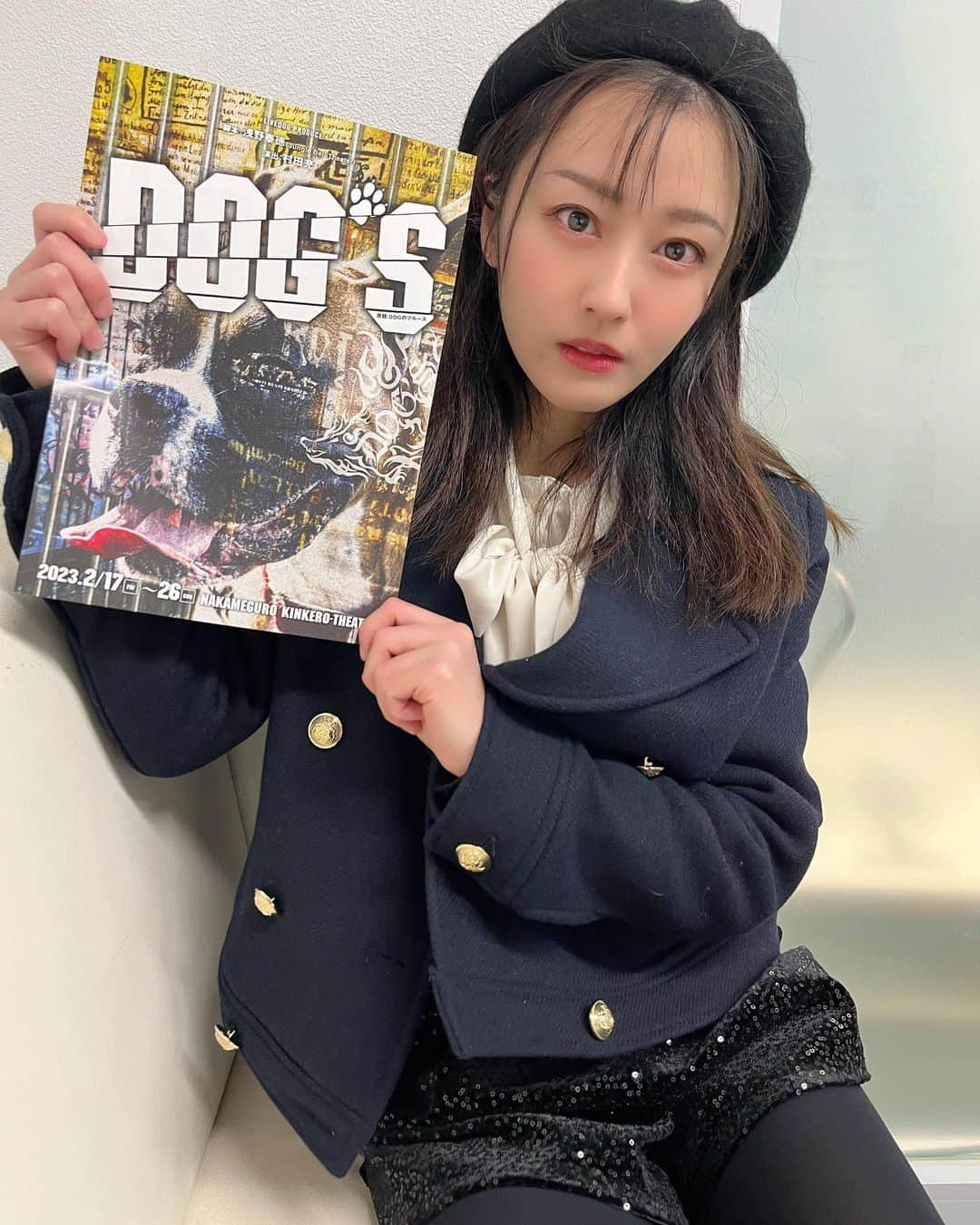 入澤優のインスタグラム：「【舞台出演のお知らせ】 「DOG'S 」に出演します。未経験なのに500名以上のたくさんの応募者の中から選ばれて伝統のある舞台に出演できるのはとっても嬉しいです！！中目黒キンケロシアターといってとても有名で伝統のある劇場で公演するので、ご家族でもデートでも楽しめる内容となってます😊ぜひご家族・友人をお誘い合わせの上ご来場ください🙌  Wキャスト制で私はteamBなので 2月18日(土)13:00 / 18:00  2月20日(月)　19:00  2月21日(火)　14:00 ★ トークイベ有 2月23日(木)　18:00 ★トークイベ有 2月24日(金)　14:00  2月26日(日)　12:00 / 16:00  に公演します😊  1月7日よりこちらのURLから予約できますhttps://ticket.corich.jp/apply/217202/16/ またインスタのプロフィールに貼っておくね🍎  また舞台は公演だけでなくざわゆーにも会えてお話しできます✌️オフ会来れなかった人はぜひ来てねー！  投稿にいいね♡をして拡散してね🙏 いつも素敵なコメントありがとう！  以下詳細です🫰🏻 【脚本】浅野泰徳(Jungle Bell Theater) 【演出】村田充  【日程】2023年2月17日(金)～26日(日) 【劇場】中目黒キンケロ・シアター  ＜公式ＨＰ＞ https://livedog.net/dogs2023/  ＜出演 (Ｗキャスト制)＞ [TeamBONE(ボーン)] 中村龍介　市島琳香  藤本悟　佐藤芳紀　関戸かのん　β 松島さや　暢崇　畠山留佳　満みゆり 岡知里　松本琉李　長野伸乃助　多田竜也 入澤優　福元あかり　前田萌香  西山哲郎  [TeamJERKY(ジャーキー)] 松田裕　石川鈴菜  山形啓将　高木亮　水萌みず　赤松真治 水瀬紗彩耶　かりん　宮城海鳴　桑原麻希 羅衣夜　安住奈桜　長瀬大祐　青木悠介 もえ　天職ゆい　瑠夏  和興  ＜スケジュール＞ 2023年2月 17日(金) 14時[Ｊ]◆／19時[Ｂ] 18日(土) 13時[Ｂ]　／18時[Ｂ] 19日(日) 13時[Ｊ]　／18時[Ｊ] 20日(月) 19時[Ｂ] 21日(火) 14時[Ｂ]◆★／19時[Ｊ]★ 22日(水) 19時[Ｊ] 23日(木祝) 13時[Ｊ]★／18時[Ｂ]★ 24日(金) 14時[Ｂ]◆／19時[Ｊ] 25日(土) 13時[Ｊ]　／18時[Ｊ] 26日(日) 12時[Ｂ]　／16時[Ｂ]  ※[Ｂ]＝TeamBONE公演 [Ｊ]＝TeamJERKY公演 ※開場は開演の30分前、当日券販売は開演1時間前より。 ※◆印は前売・当日共に一般A席料金が4500円です。 ※★印は終演後にトークイベントを開催します。 ※上演時間は約110分を予定しております。  ＜ストーリー＞ もう二度と会えないとは思うけど… ここで待っててやりたいんだ。 あいつの事… -------------  時は昭和50年代、犬たちがまだ人間達と緩やかな距離を保ちつつ、ある程度は自由に暮らしていられた頃の物語。  とある、うら寂れた港町。そこには、実にさまざまな犬たちが、それぞれの物語を抱えて、その港町に暮らしていました。 そんな海の見える町の小さな空き地に、一匹の大きな犬が住んでいた。名前は「ブルース」。 彼はその場で心に鍵をかけて、飼い主が戻ってくるのをただひたすら待っている。 二度と会えないかもしれないのに… 大切なこの場所でただひたすら飼い主を信じて。  登場人物はすべて『犬』。 犬社会を通じて、現代の人間社会に鋭く問いかけをする。  ＜チケット＞ 2023年1月7日(土)午前10時より発売！  【Ｓ席】7800円 【Ａ席】前売：5800円 (当日：6300円) 【平日昼割】Ａ席：4500円 【ガク割】Ａ席：3800円 (数量限定) ※各席種のご説明は公式サイトにてご確認ください。  ＜チケット予約・販売＞ https://ticket.corich.jp/apply/217202/16/  ＜チケットのお問合せ＞ 制作部(Rebel Group) [PHONE] 080-2332-6670（平日11～19時） [MAIL] rebelgrp@gmail.com  【主催】LIVEDOG株式会社  #livedog  #livedog2023 #入澤優 #ykエージェント  #舞台 #俳優 #博士課程 #いいねしてね #フォローしてね #中目黒キンケロシアター #初舞台 #ざわゆー #😊」