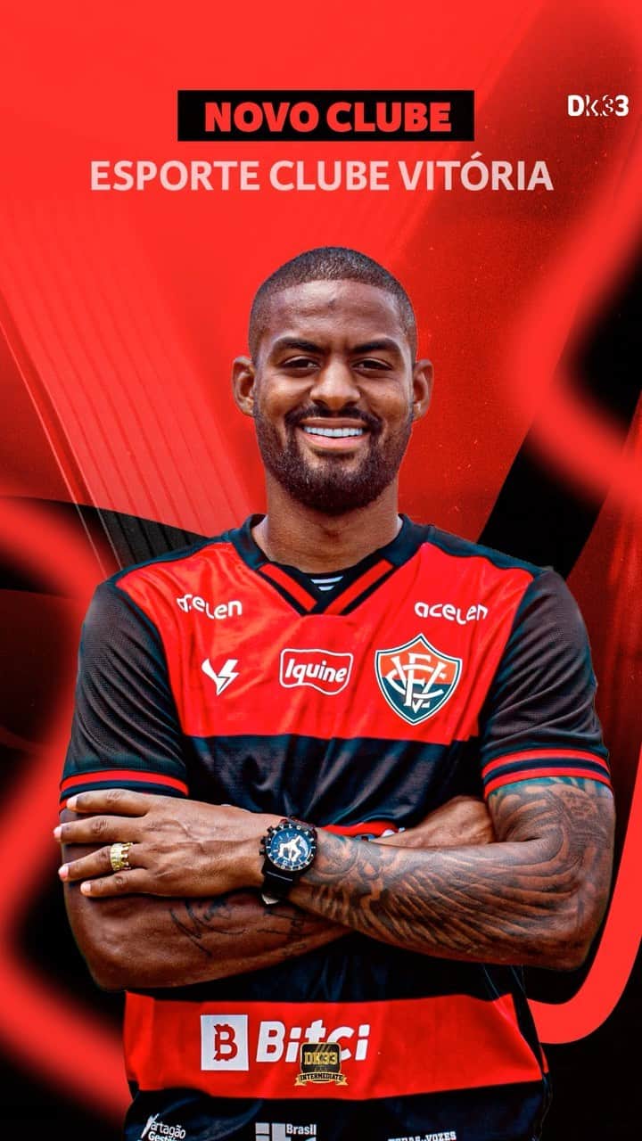 ダンクレーのインスタグラム：「Agradeço primeiramente a Deus por tudo que tem feito em minha vida. É uma felicidade enorme estar voltando para a minha casa, o @ecvitoria. Defender novamente essas cores, que abriu as portas para a minha carreira, é um motivo de muito orgulho. Vamos juntos continuar escrevendo essa linda história! 🦁🔴⚫ #DK33」