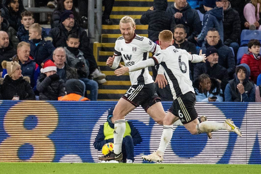 ハリソン・リードのインスタグラム：「3 big ones on Boxing Day 💥 Perfect start after the break and REAAAAAM smashing one home 🤝 See you all back at The Cottage on Saturday 🏡 @fulhamfc」