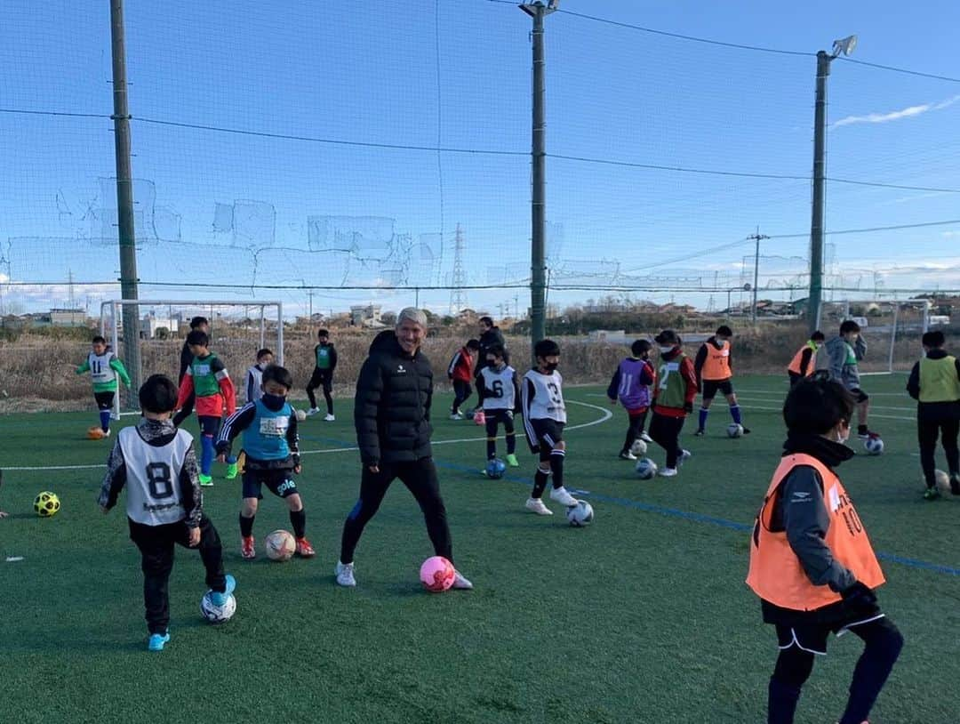 森岡薫さんのインスタグラム写真 - (森岡薫Instagram)「群馬県でイベントしてきました⚽️ 楽しかったな〜😄  #futsal  #フットサル #futbol  #フットボール #クリニック」12月28日 8時45分 - kaoru.99