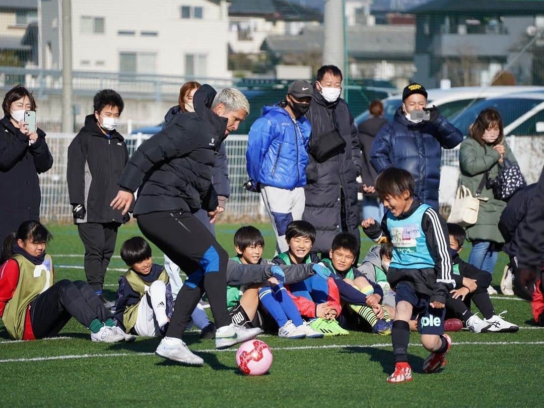 森岡薫さんのインスタグラム写真 - (森岡薫Instagram)「群馬県でイベントしてきました⚽️ 楽しかったな〜😄  #futsal  #フットサル #futbol  #フットボール #クリニック」12月28日 8時45分 - kaoru.99