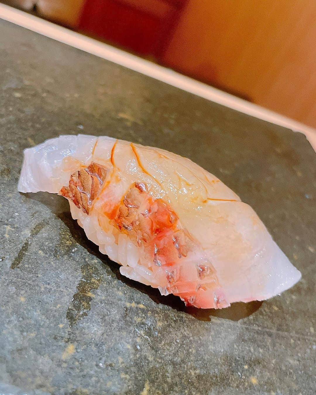 高瀬友規奈さんのインスタグラム写真 - (高瀬友規奈Instagram)「Need some sushi nutrition once in a while🍣 ・ ・ ・ 定期的なお鮨摂取。 #sushi」12月28日 11時52分 - yukina_731