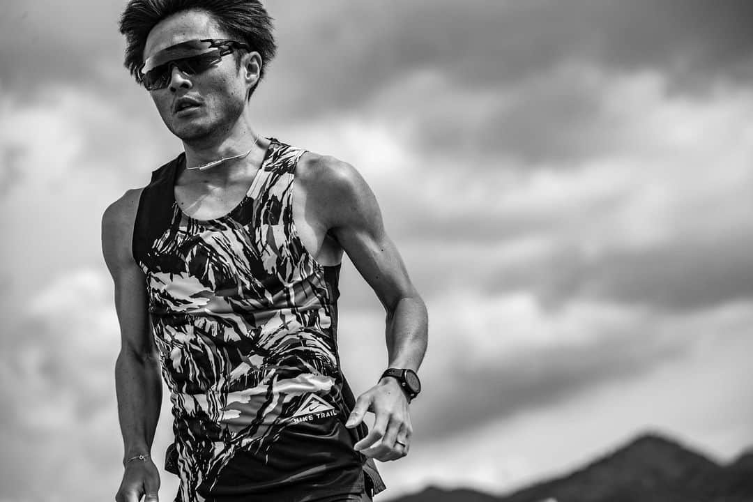 窪田忍のインスタグラム：「ニューイヤー駅伝まであと4日。  📷by @shunsukemizukami   .  #時差投稿 #2xu #zygospecairfly #airfly #sev #optieal #ニューイヤー駅伝」