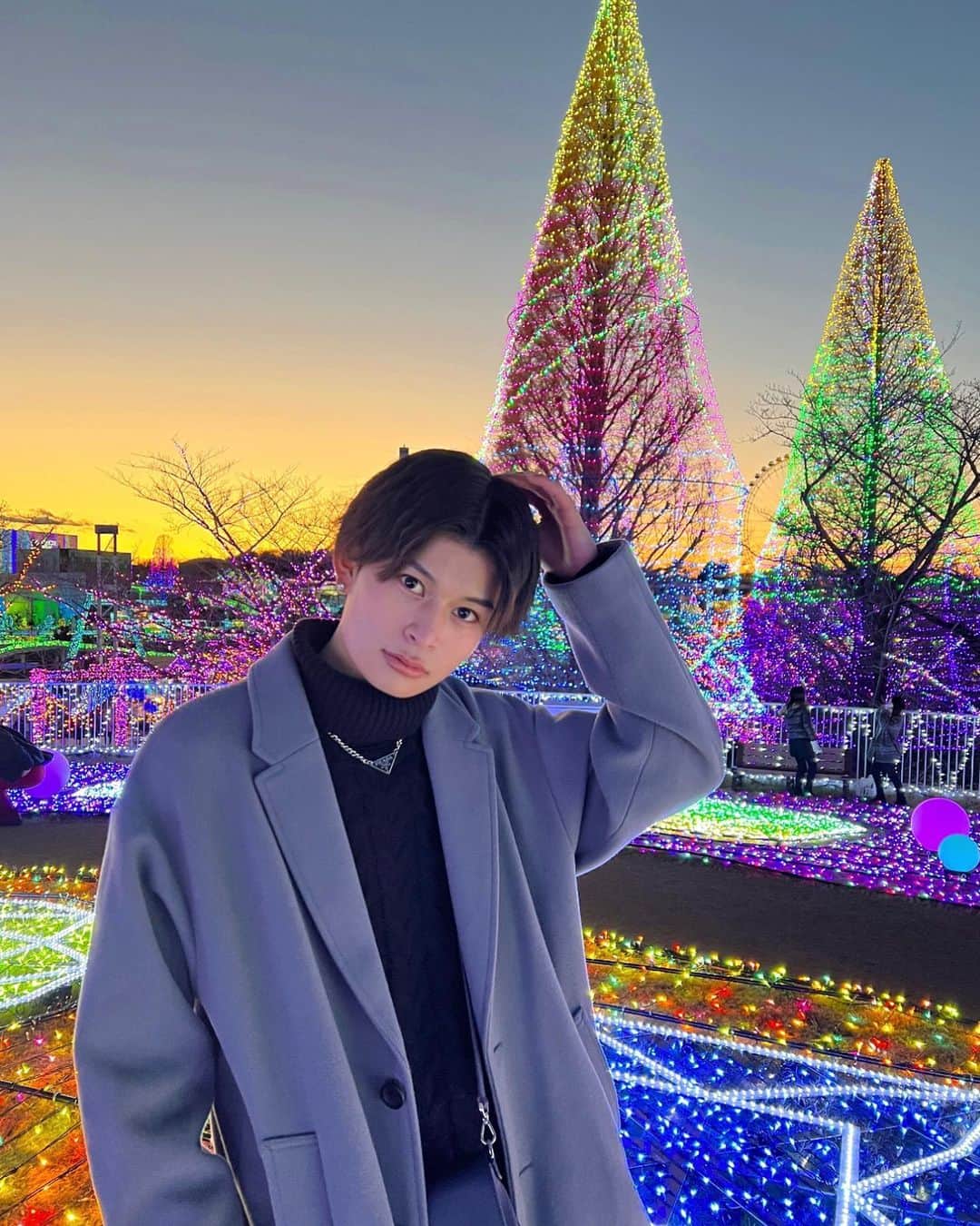 中野蒼空のインスタグラム：「🎢🎡💎🎠  #よみうりランド #イルミネーション #ootd #illumination」