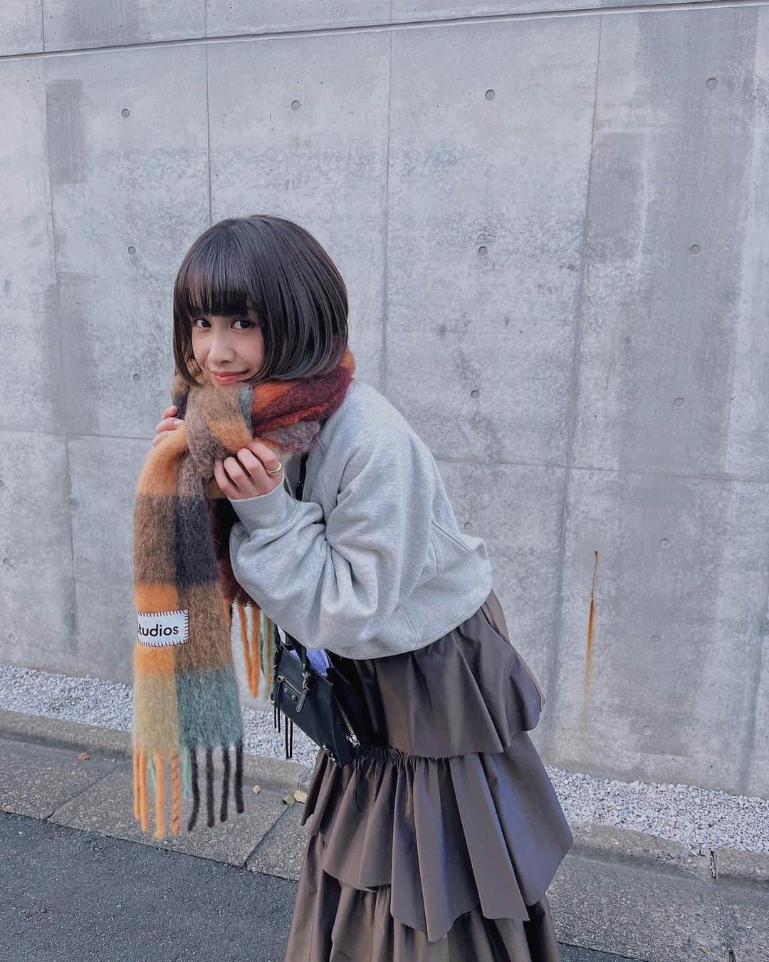 YUMIKO TANAHASHIさんのインスタグラム写真 - (YUMIKO TANAHASHIInstagram)「良い年をお過ごしください🔔！✨  #outfit #ootd #タナ私服」12月28日 18時21分 - turner_1223