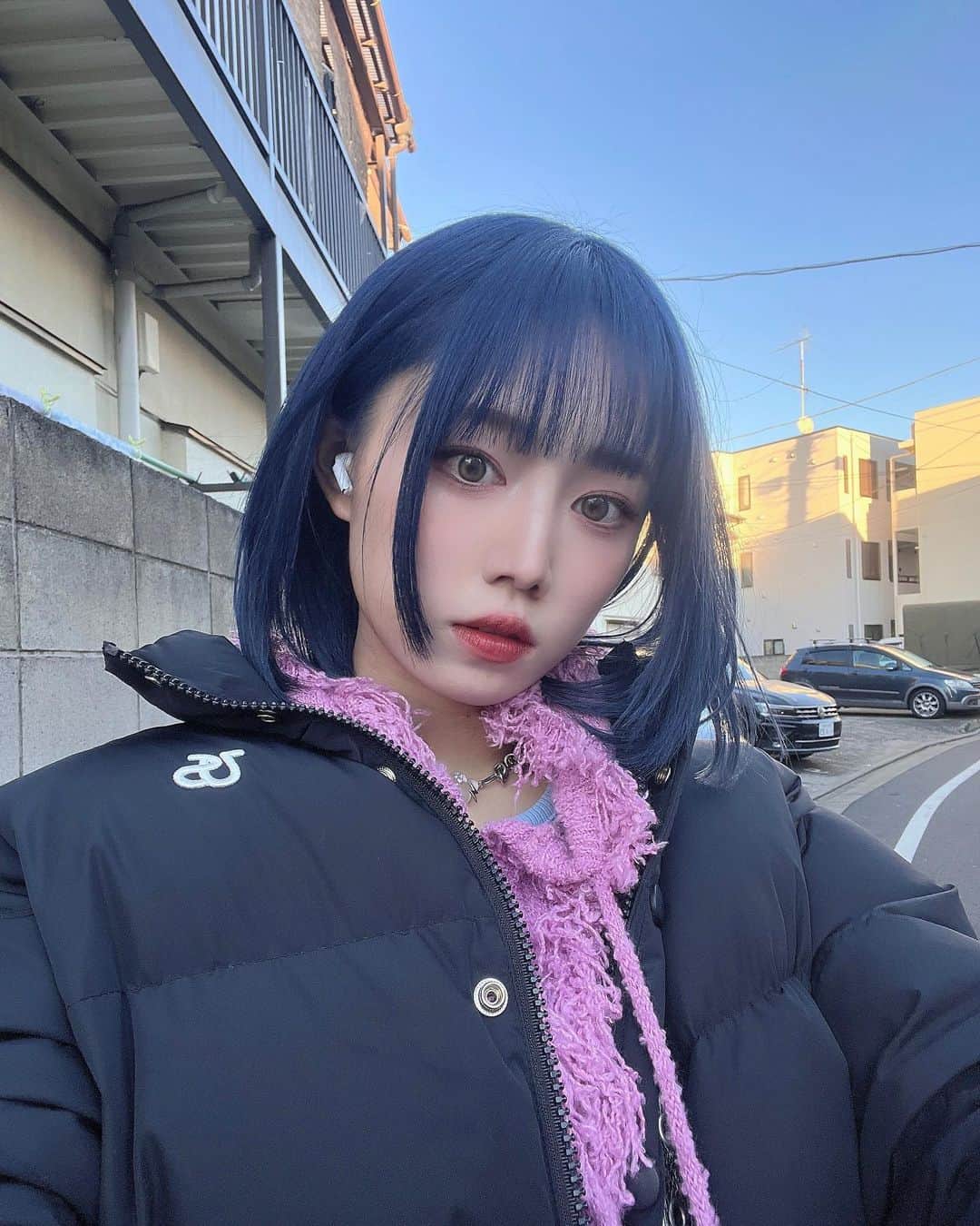 廣田あいか のインスタグラム：「ㅤㅤㅤㅤㅤㅤㅤㅤㅤㅤㅤㅤㅤ 人生初ボブです🤍ㅤㅤㅤㅤㅤㅤㅤㅤㅤㅤㅤㅤㅤ どうかなあ、^ ̳ᴗ ·̫ ᴗ ̳^ㅤㅤㅤㅤㅤㅤㅤㅤㅤㅤㅤㅤㅤ ㅤㅤㅤㅤㅤㅤㅤㅤㅤㅤㅤㅤㅤㅤㅤㅤㅤㅤㅤㅤㅤㅤㅤㅤㅤㅤ ㅤㅤㅤㅤㅤㅤㅤㅤㅤㅤㅤㅤㅤ今年は今年に置いてきたㅤㅤㅤㅤㅤㅤㅤㅤㅤㅤㅤㅤㅤ 来年がわくわくで堪らないですㅤㅤㅤㅤㅤㅤㅤㅤㅤㅤㅤㅤㅤ  @__daiwoo めっちゃ理想通りㅤㅤㅤㅤㅤㅤㅤㅤㅤㅤㅤㅤㅤ いつも本当にありがとう😭🤍ㅤㅤㅤㅤㅤㅤㅤㅤㅤㅤㅤㅤㅤ ㅤㅤㅤㅤㅤㅤㅤㅤㅤㅤㅤㅤㅤㅤㅤㅤㅤㅤㅤㅤㅤㅤㅤㅤㅤㅤ ㅤㅤㅤㅤㅤㅤㅤㅤㅤㅤㅤㅤㅤㅤㅤㅤㅤㅤㅤㅤㅤㅤㅤㅤㅤ髪切るの不安で @elan_marire でㅤㅤㅤㅤㅤㅤㅤㅤㅤㅤㅤㅤㅤ フェイシャルのハイフしていただいたのㅤㅤㅤㅤㅤㅤㅤㅤㅤㅤㅤㅤㅤ すっきり！ありがとうございます🥺🤍  #ボブ #ボブヘア #ボブスタイル #ネイビーカラー #ボブアレンジ」