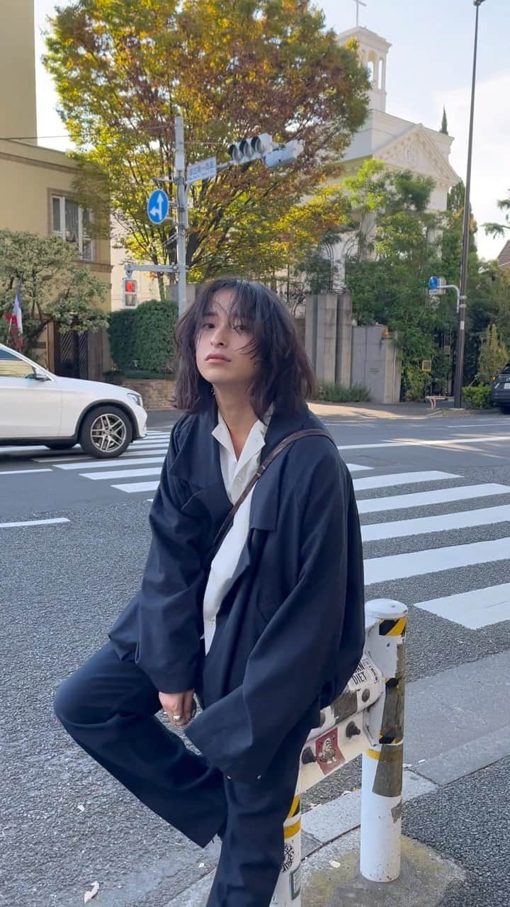 上野一稀のインスタグラム：「・ daikanyama style ・ today happy. ・ ・ ・ ・ ・ ・ ・ ・ ・ ・ ・ #daikanyama #代官山 #メンズファッションコーデ #メンズファッションコーディネート #レイヤードコーデ」