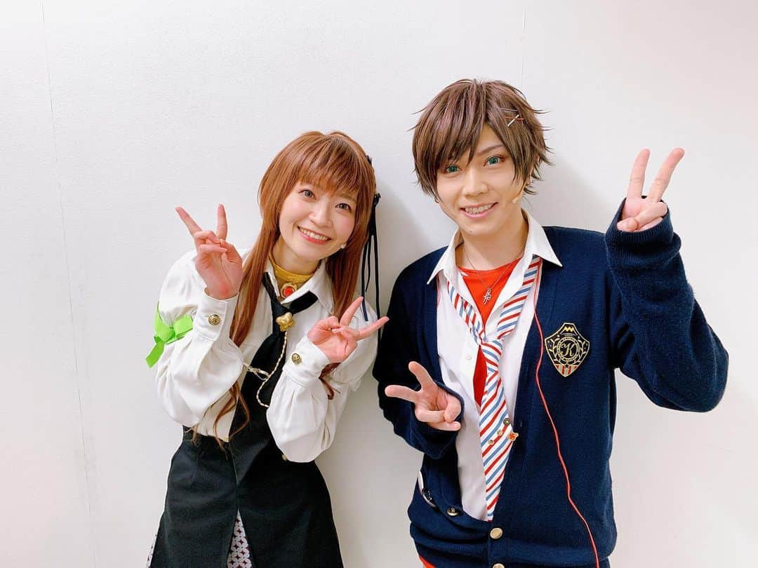 深澤大河さんのインスタグラム写真 - (深澤大河Instagram)「舞台『Collar×Malice-白石景之 編-』 全公演終えました。 御観劇・御視聴ありがとうございました。  通常エンド 悲恋エンド 胸がキュンってなって ギュンってなりました。 どちらも究極な愛の物語で素敵だったな〜  皆さん最後まで この物語を見届けてくださり ありがとうございました！！  『星野姉弟』 ありがとう。 陽葵市香とのやりとりが とても楽しかったです。 特に電話の件がw 最高な姉をありがとうございました☺️  走り抜けられて本当に良かった〜 幸せでございました。  最後に 猫耳カチューシャ香月😸  #舞台カラマリ #カラマリ #星野姉弟 #星野市香 #星野香月」12月28日 20時59分 - taiga_fukazawa_official