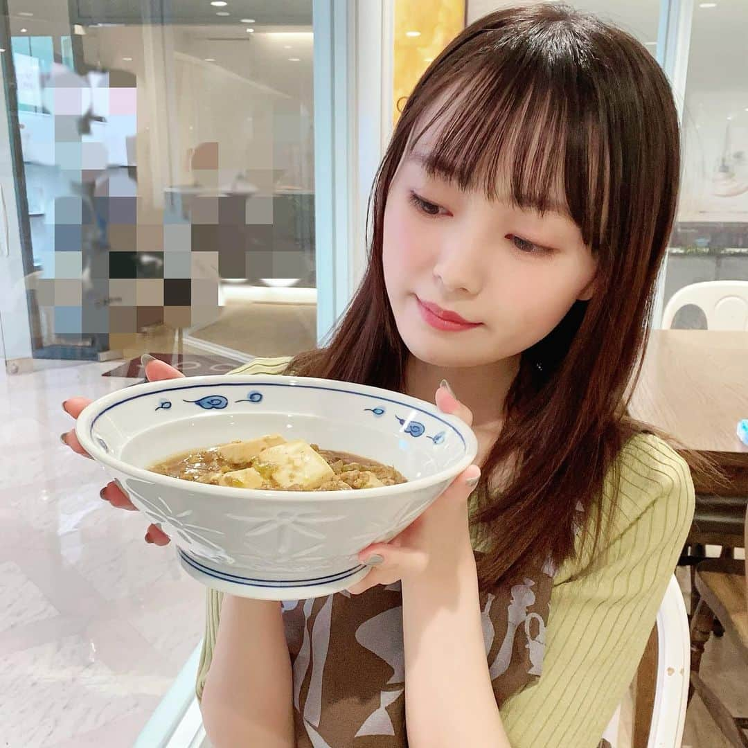 樋渡結依のインスタグラム：「炒飯と麻婆豆腐作ったよ🍽  ひーわたん飯店来てくれるかな？🤭笑  #中華料理  #チャーハン  #麻婆豆腐  #料理記録  #料理女子 になりたい #料理勉強中 です☺️ #cookingram  #instafood」