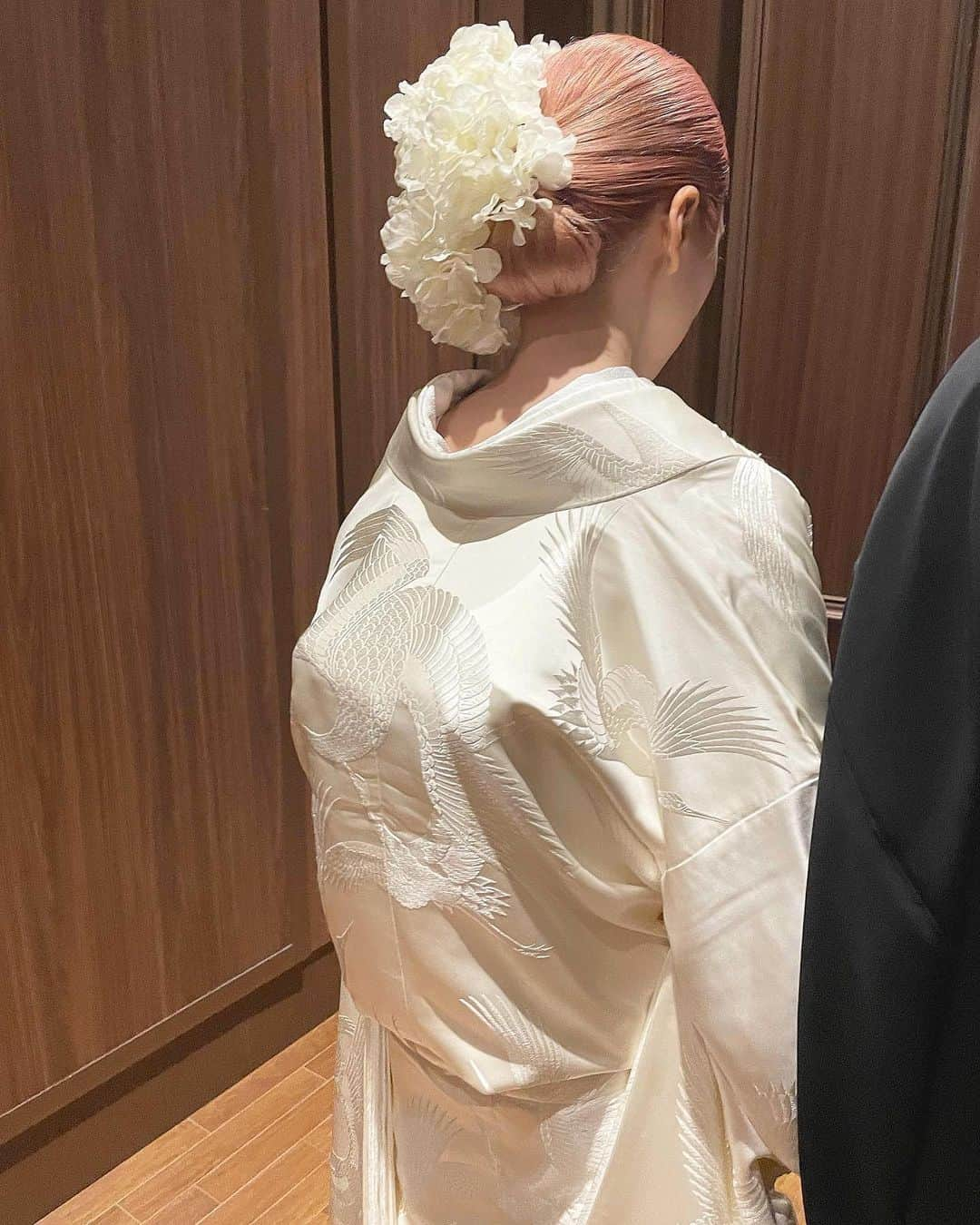 kaekoさんのインスタグラム写真 - (kaekoInstagram)「・ ・ ・  bridal  hair  #ブライダル #ブライダルヘア #アップ #kaekoarrange  #arrange #up #set #cocolohair」12月28日 22時22分 - kae__k