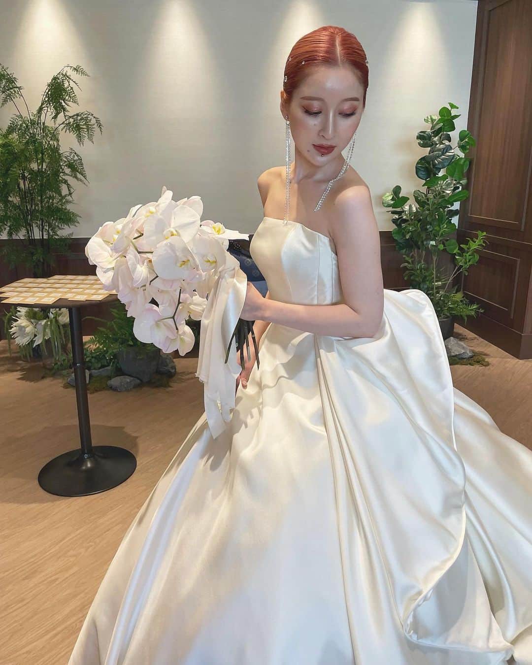 kaekoのインスタグラム：「・ ・ ・  bridal  hair  #ブライダル #ブライダルヘア #アップ #kaekoarrange  #arrange #up #set #cocolohair」
