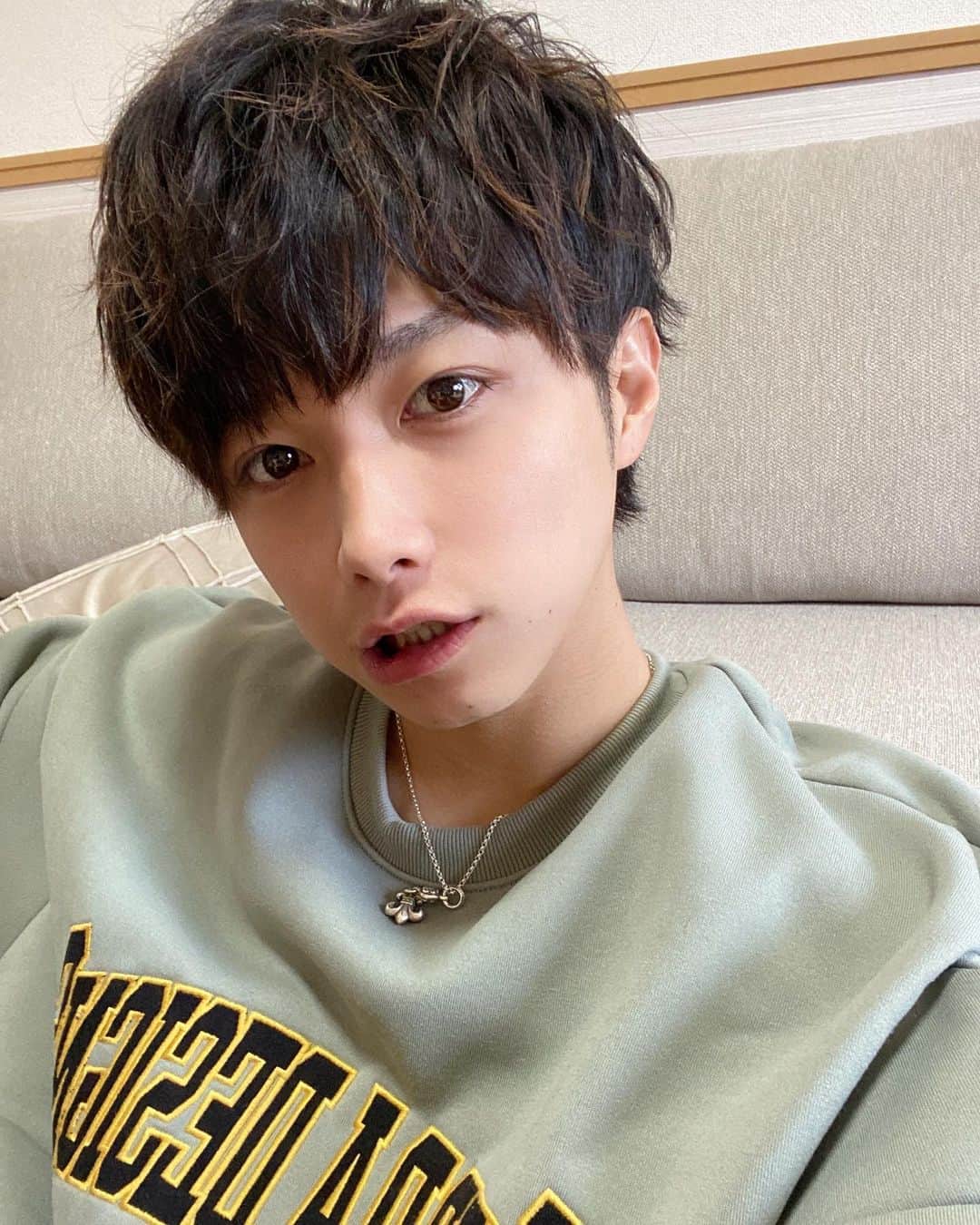 若槇太志郎さんのインスタグラム写真 - (若槇太志郎Instagram)「よっ！ネトフリのおすすめ教えて？🫠 #あつまれどうぶつの森 #せいろ蒸し #ほぼ日手帳」12月28日 22時19分 - taishiro.wakamaki.official