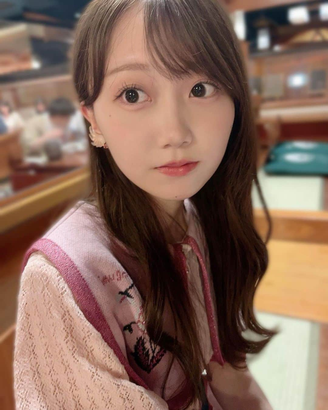 矢久保美緒さんのインスタグラム写真 - (矢久保美緒Instagram)「❤︎  かわいいお洋服も大好きなメイクも わたしを助けてくれるお守りみたいなもの🐇  #乃木坂46 #矢久保美緒 #miogram」12月28日 22時39分 - mio.yakubo_official