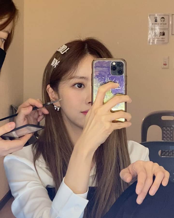 ハン・ボルムのインスタグラム：「😆」