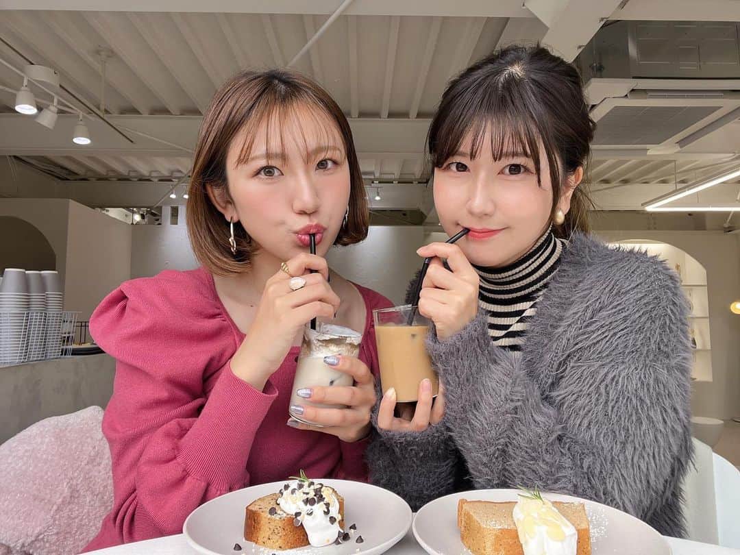 のインスタグラム：「☕️  これが噂の韓国風カフェか…🫰  📍大阪　桜ノ宮   unecafe」