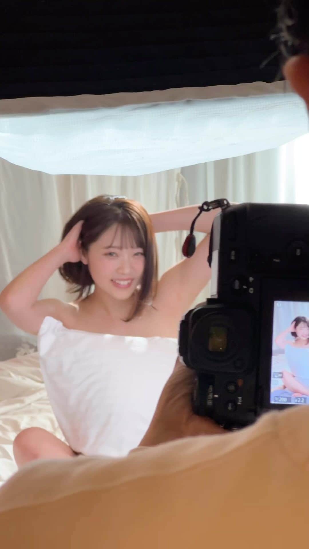 二葉エマのインスタグラム：「.  現場のみんな最高🫶💕  もちろんエマ民も最&高🌱💕  .  .」