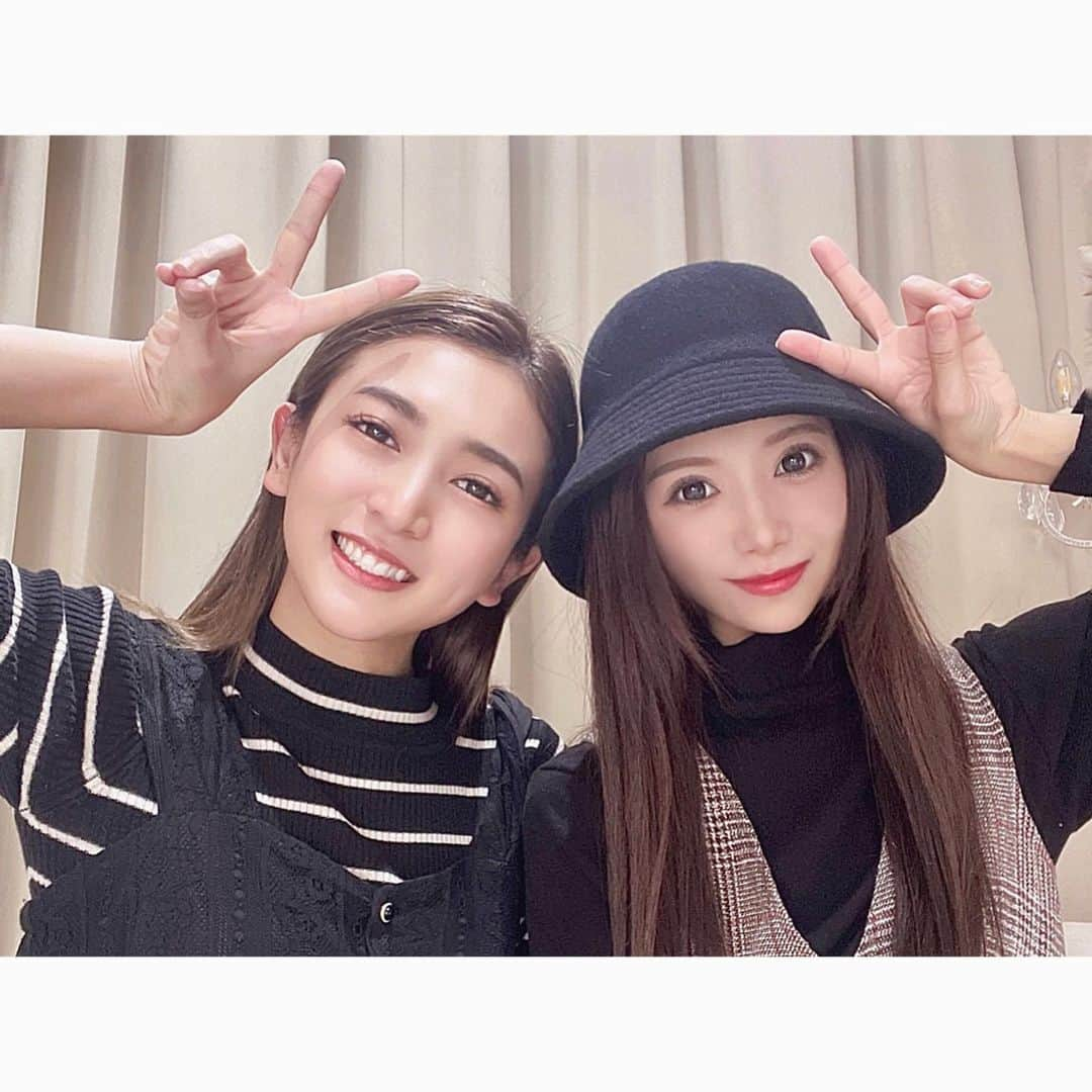 家原里佳さんのインスタグラム写真 - (家原里佳Instagram)「.  .°ʚɞ°.  はるちゃんがついに大阪進出😍❤️ ⇨ @alice_feminine_na  @nagata_12  バストケア、VIO脱毛専門のお店だよっ☺️💕  おめでとう⸜(๑⃙⃘'ᵕ'๑⃙⃘)⸝⋆︎*  お顔も性格も可愛くて本当に大好き😍🤙🏻  #美容 #エステ #脱毛 #脱毛サロン #バストケア #バストアップ #model #大阪美容クリニック #lifestyle #beauty #beautybay #💋 #また来年👋🏻💓」12月29日 15時36分 - rikachi_1130