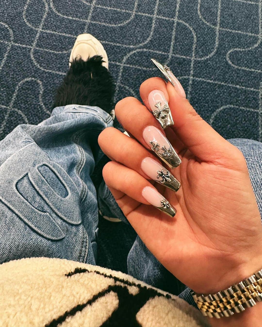 のインスタグラム：「今年最後のネイル #minaminails」