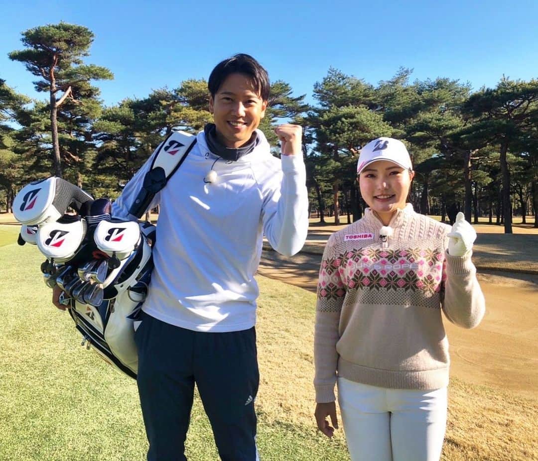 のインスタグラム：「ㅤㅤㅤㅤㅤㅤㅤㅤㅤㅤㅤㅤㅤ 新潟市出身プロゴルファー 高橋彩華プロの特別番組が いよいよ明日放送です🏌️‍♀️✨ ⁡ ツアー初優勝の秘話や アマチュアゴルファー必見の プロのテクニックをお教えします⛳️✨ ⁡ 黒崎はキャディを務めました😍✨ プロのキャディなんて夢みたいでした😭 ⁡ 30日23:40〜放送！ ぜひご覧ください😍😍 ⁡ #高橋彩華　プロ #ゴルフ #プロゴルファー #golf #golfstyle #ゴルフ好きと繋がりたい #ゴルフ好きアナウンサーとしては #夢のような時間でした #撮影は茨城県 #次の日 #大雪中継をするとは夢にも思ってなかった #寒暖差アナウンサー #黒崎貴之」