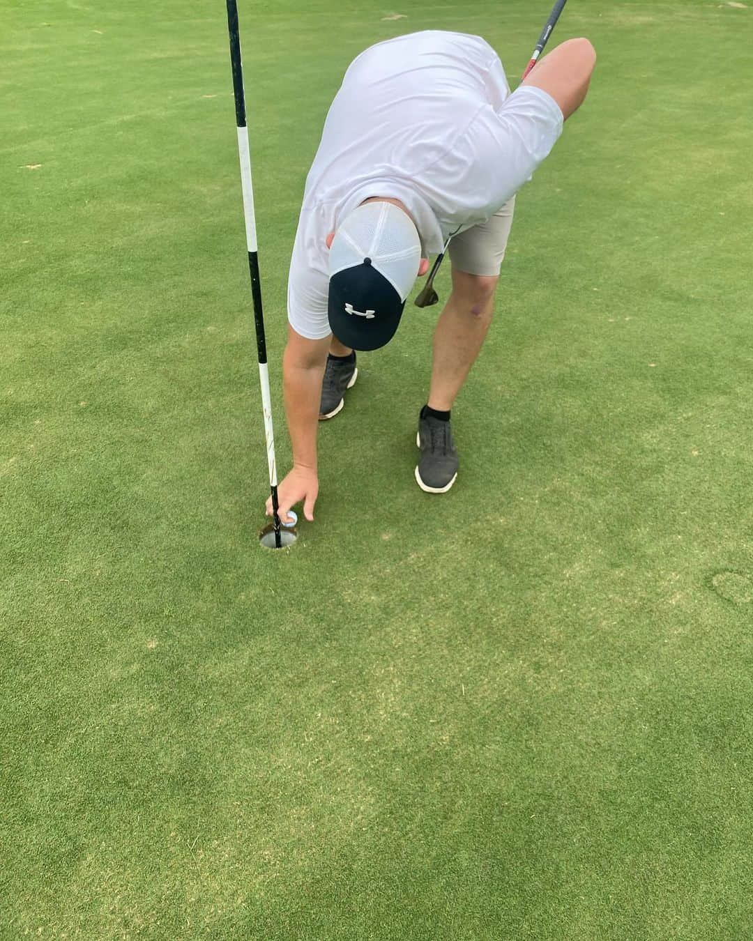 ドリュー・ネイラーさんのインスタグラム写真 - (ドリュー・ネイラーInstagram)「First hole in 1! @gailes_golf」12月29日 17時21分 - drewnaylor54