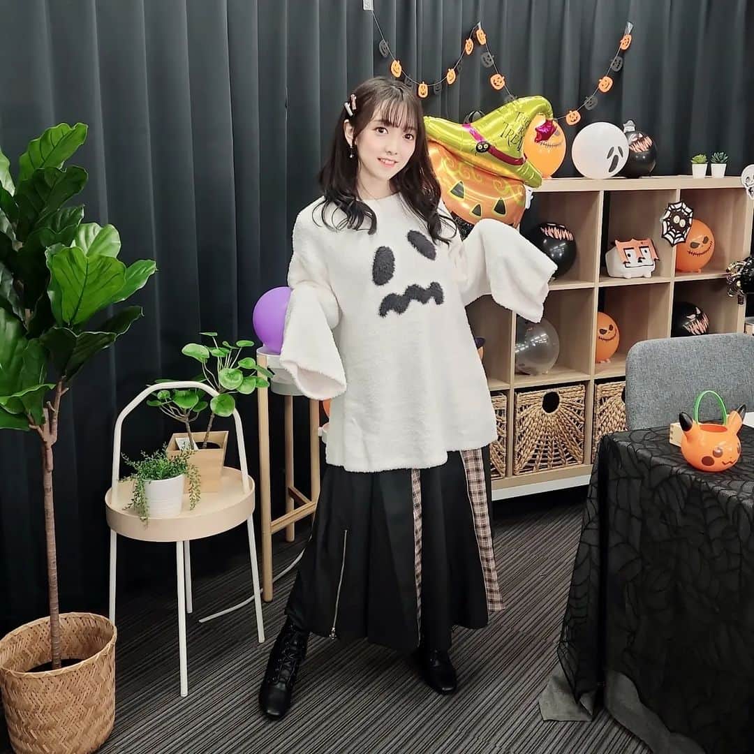 西尾夕香のインスタグラム：「#おゆハロ #ハロウィン #おゆチャレ #ジェラートピケ  とてもとてもハッピーな生放送でしたん」