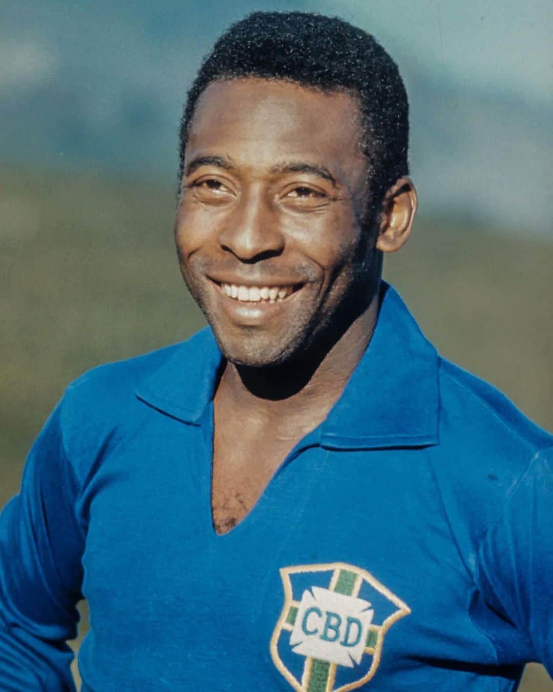 ピーター・ディンクレイジさんのインスタグラム写真 - (ピーター・ディンクレイジInstagram)「Brazilian legend Pelé has passed away at 82.   Rest In Peace. A legend who will be remembered forever 🇧🇷」12月30日 4時51分 - peterdinklage