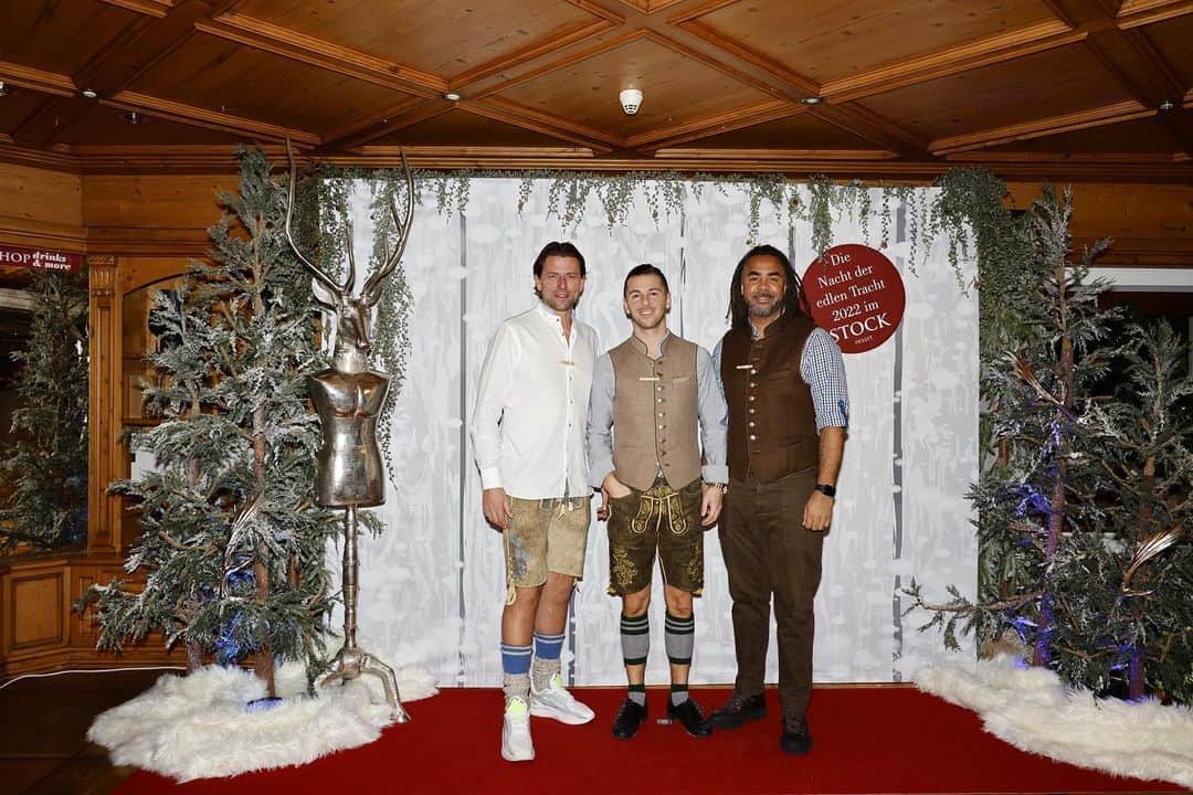 のインスタグラム：「Last days in 2022 #trioinfernale @owomuck @romanweidenfeller」