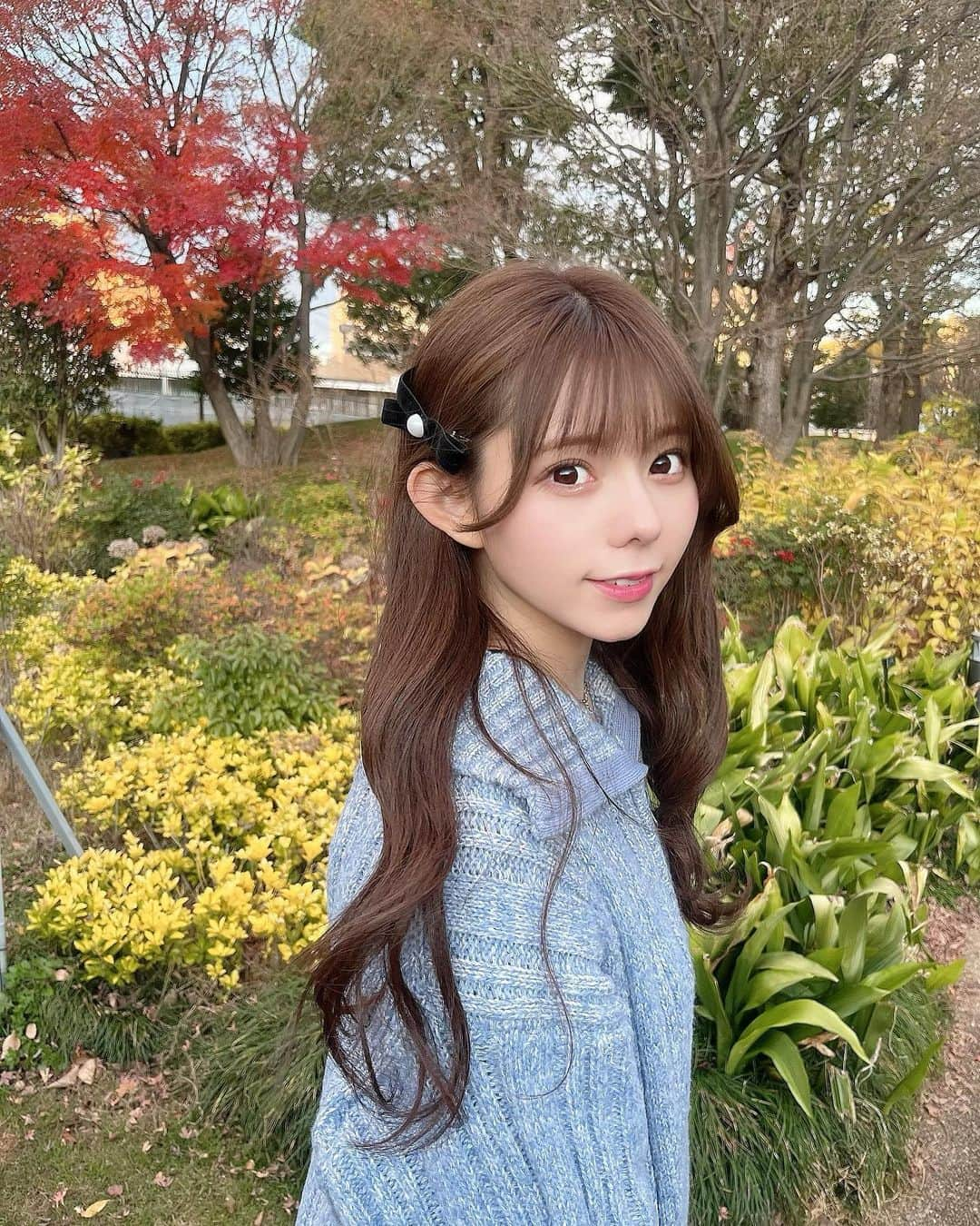 大森莉緒さんのインスタグラム写真 - (大森莉緒Instagram)「・ ・ 耳かけは、お好き？？💞  先日まつ毛と眉毛整えて頂いたよ〜🥹 メイクが一気に楽になるの！🫰🏻  久しぶりの @kogao365 🌱 首肩のストレッチが毎回激痛だけど、終わった後すごくスッキリする！！ 今回も泡パックでお肌もトーンアップした🫧 ・ ・ #大森莉緒 #おーりお #おりおんず #ミッドタウン #耳かけ #ロングヘア #リボン #水色 #冬 #instagood #instapic #good #winter #promotion #패션 #코디 #오늘의코디 #오늘의패션 #전신샷 #코디스타그램 #옷」12月29日 21時47分 - rio.ohmori