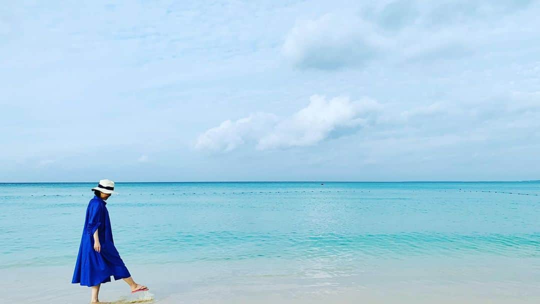 会田幸恵さんのインスタグラム写真 - (会田幸恵Instagram)「真っ白の砂浜とエメラルドグリーンの海🏖 東洋一と言われる前浜ビーチへ🐠🌴」12月29日 22時33分 - yukie.aida