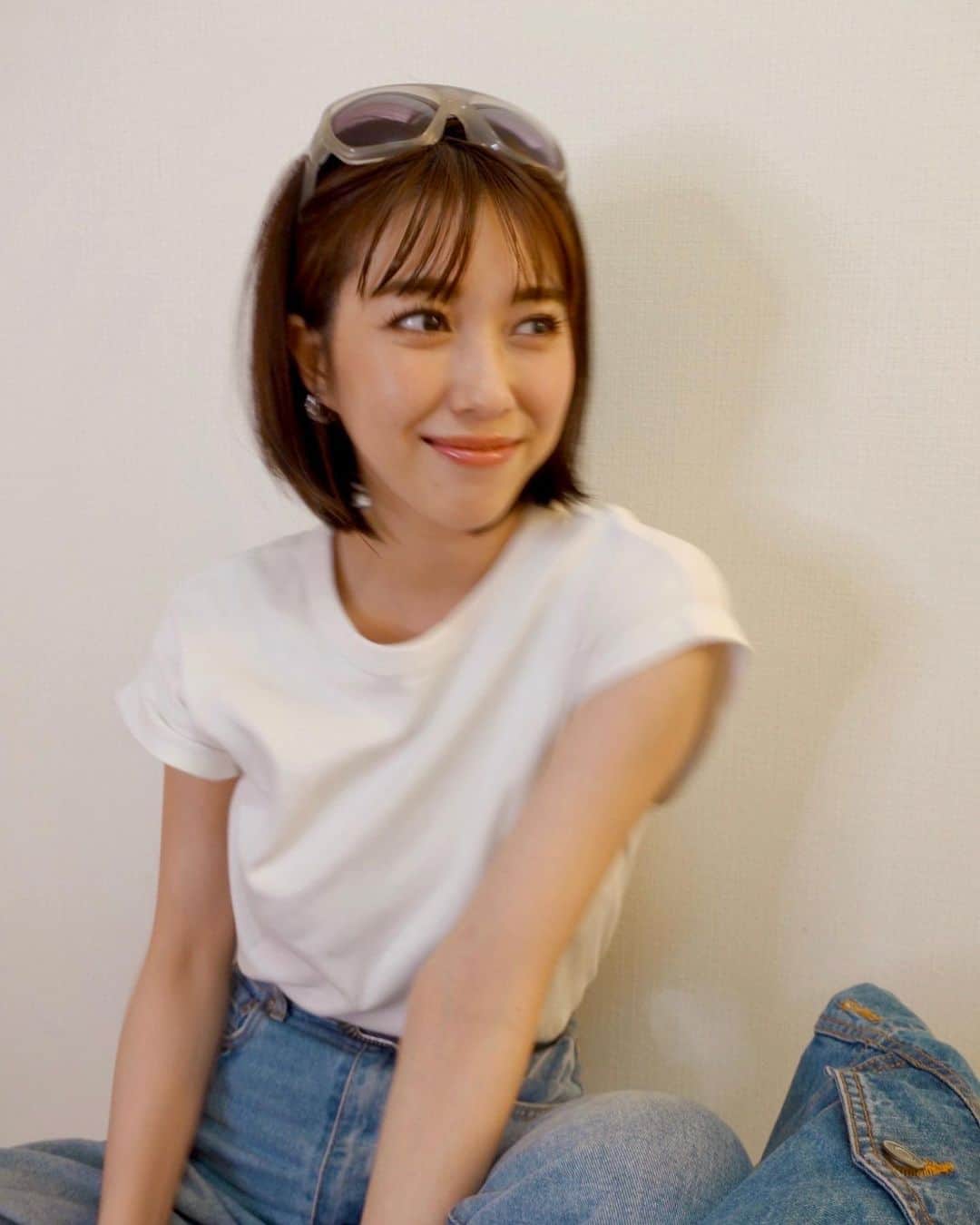 秦瑞穂のインスタグラム：「.  もうすぐ今年も終わるのかーと 年内にあれやりたいこれやりたいが今更出てきてあわあわしてます😂  無事に仕事納めもしたので ゆるりと一つずつやりたいと思います✨  皆さんはやり残したことないー？？  .  #秦瑞穂 #follow #me #followme #japanesegirl #asiangirl #japan #tokyo #粉我 #偶像  #フォロー #フォローミー #ポートレート #写真  #被写体 #selfie #2022」