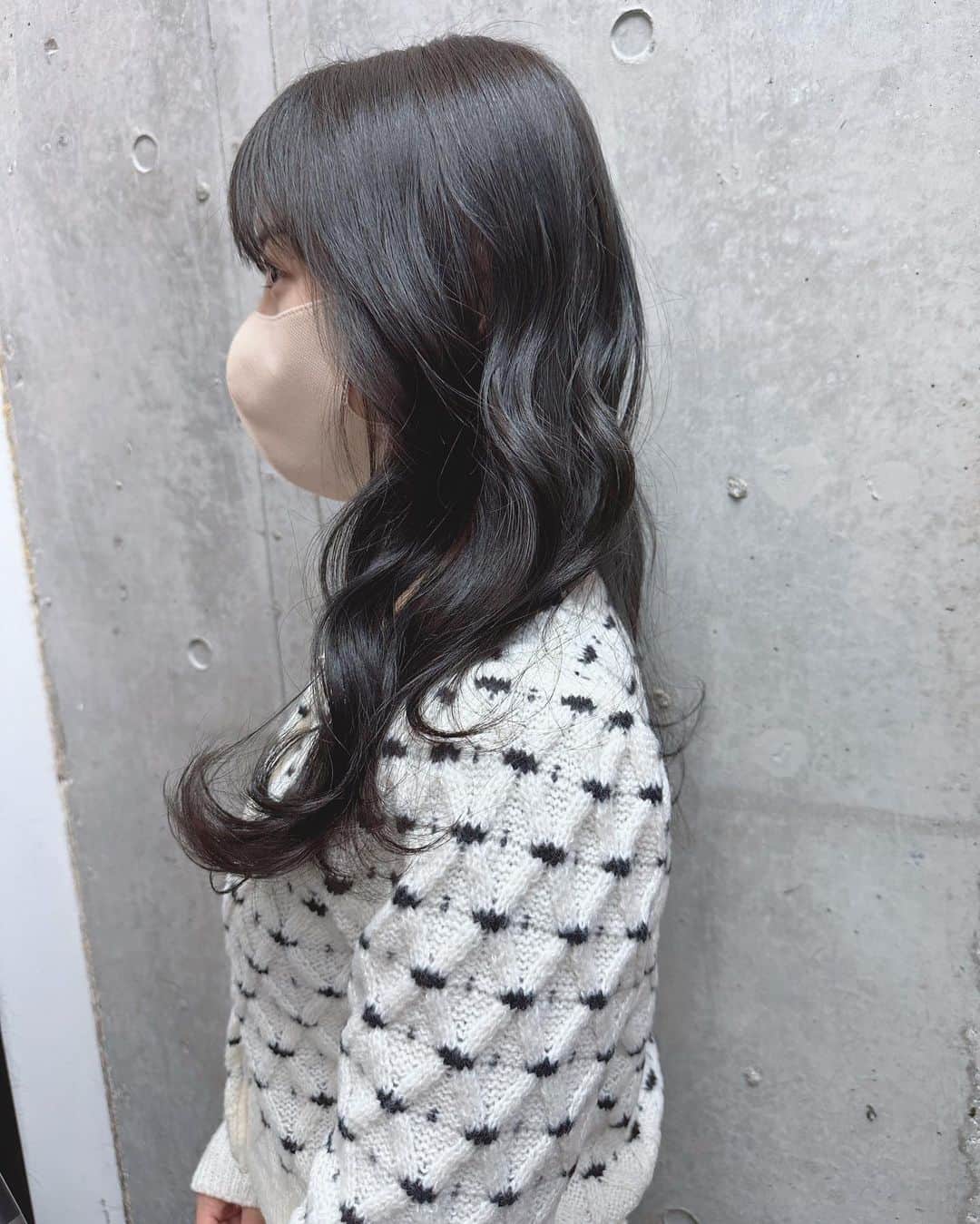 牧野澪菜さんのインスタグラム写真 - (牧野澪菜Instagram)「私の左側。 . 右側と左側 どっちがすき？🫠 . #me」12月30日 14時00分 - reina_makino92