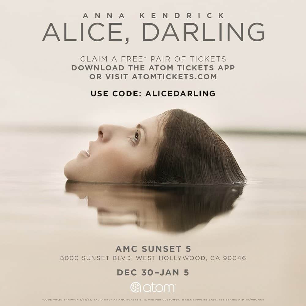 アナ・ケンドリックのインスタグラム：「Hello, Los Angeles! I am excited to share my new movie ALICE, DARLING with the world, and those of you in L.A. have a chance to see it first! ALICE, DARLING opens this Friday (12/30) for a one-week special engagement at the AMC Sunset 5 in West Hollywood, and I have a limited number of tickets to give away via @atomtickets. Just use the code “ALICEDARLING” at checkout for a free pair of tickets, while supplies last.  Get tickets: atm.tk/alice」
