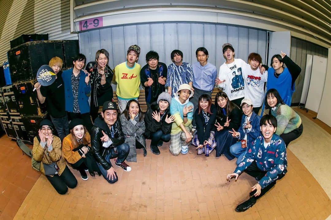 辻村勇太のインスタグラム：「ROCK KIDS 802  EXTRA CRAZY BAND  Photo by田浦ボン  人生においても音楽においても大きな経験となりました！ 素敵なチームです！！ ありがとうございました！！」