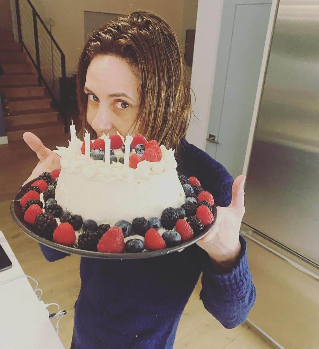 キャサリン・メーニッヒのインスタグラム：「Another trip around the sun for this old goat」