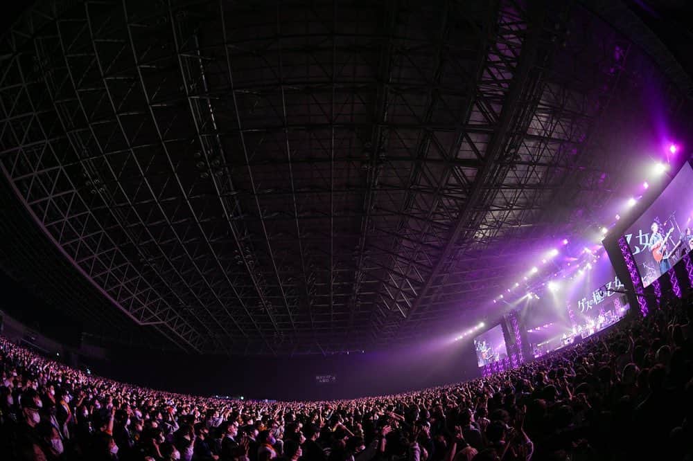 ちゃんMARIのインスタグラム：「#CDJ2223 今年も無事納めました。来年もよろしくね。  #ズッ友」