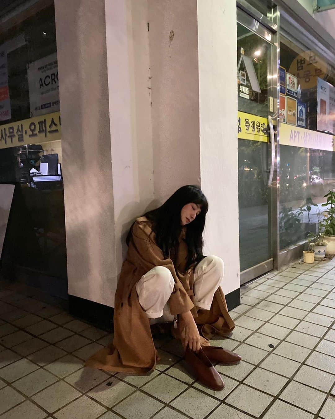 ユ・イニョンさんのインスタグラム写真 - (ユ・イニョンInstagram)「_ . . 가볍게 한잔했어요🥃 . #술꾼도시여자들2」12月30日 18時04分 - country_min