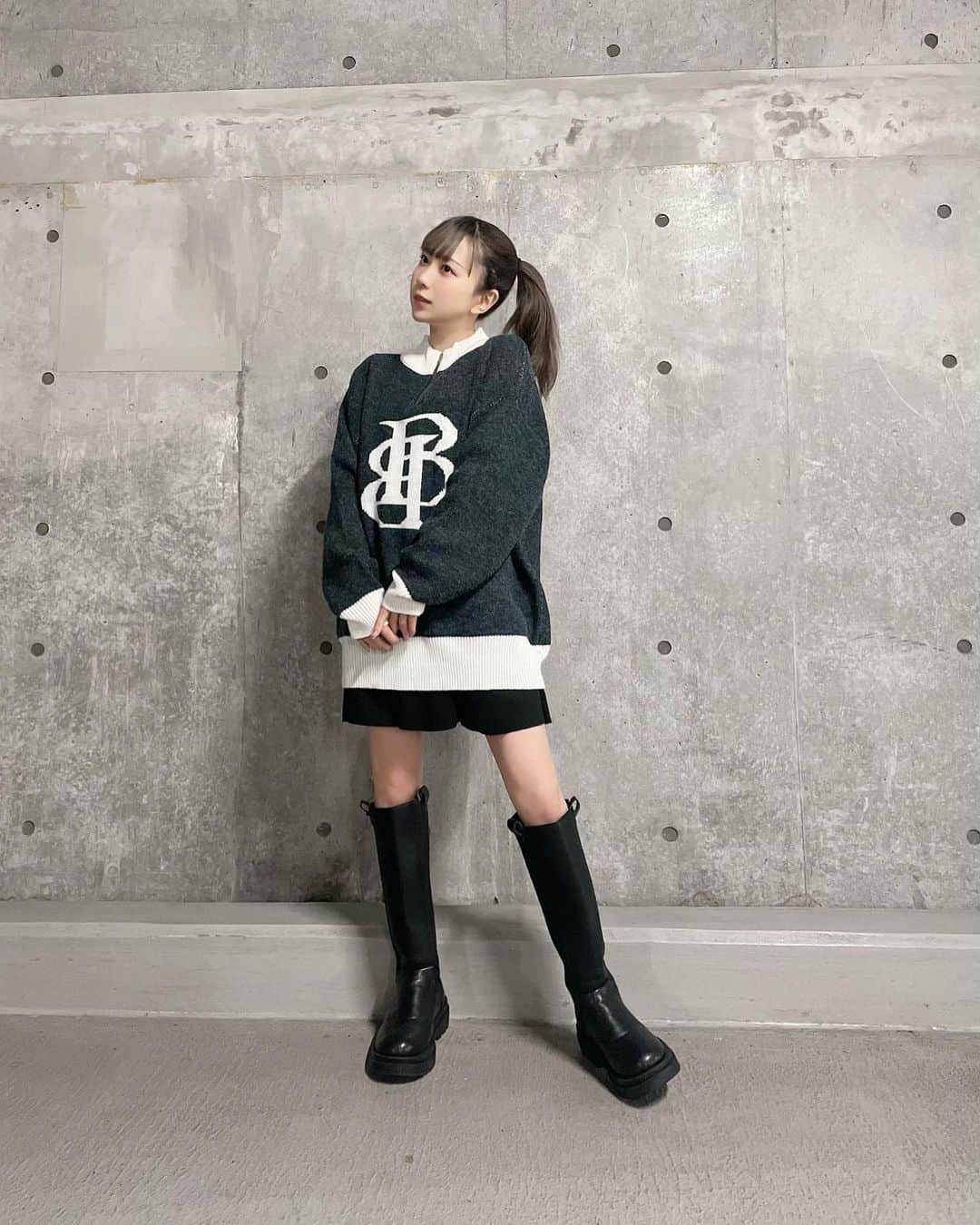 のインスタグラム：「あー今年ももう終わってしまう🥹 ボカ二ーのモバ充も愛用しております☁🫧🤍」