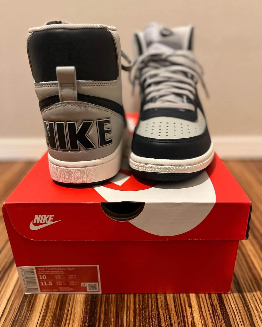 岩本煌史さんのインスタグラム写真 - (岩本煌史Instagram)「got new kicks!!  NIKE TERMINATOR HIGH "GEORGETOWN/GRANITE AND DARK OBSIDIAN"(2022)  #nike #ナイキ #terminator #ターミネーター #georgetown  #ジョージタウン #terminatorgeorgetown #ターミネータージョージタウン  #prowrestler #プロレスラー #prowrestling #プロレス #三重県 #桑名市 #出身 #岩本煌史 #sneaker #スニーカー #スニーカー大好き #足元倶楽部 #スニーカーヘッズ」12月30日 20時19分 - koji_iwamoto